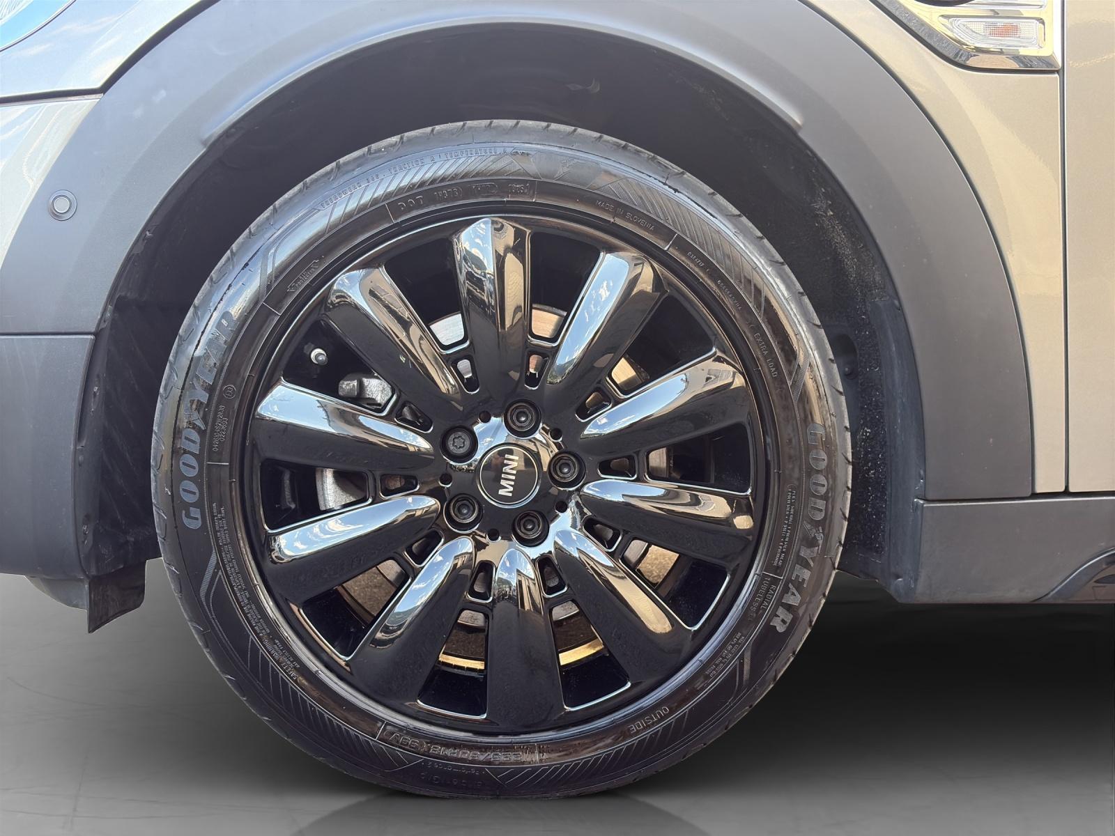 MINI Countryman Cooper S E ALL4-image-8