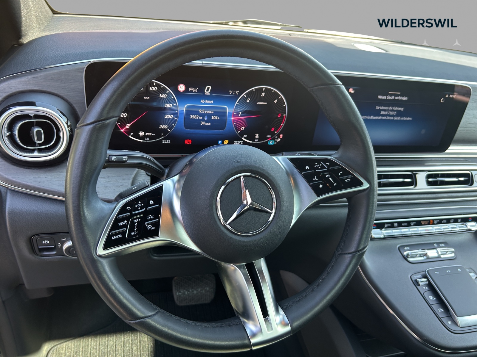 MERCEDES-BENZ V 300 d lang Avantgarde 4Matic 9G-Tronic-image-9