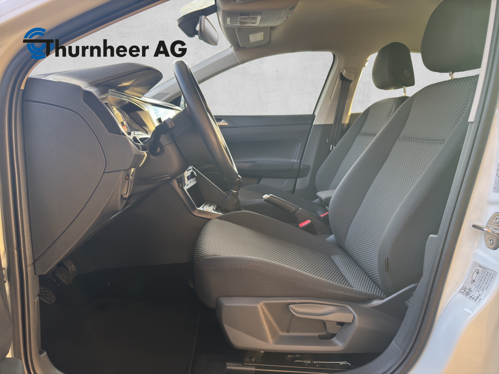 VW Polo 1.0 TSI BMT Trendline-image-8