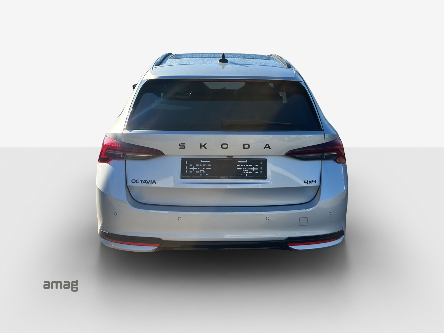 SKODA Octavia Combi 2.0 TSI DSG Sport Line 4x4-image-3