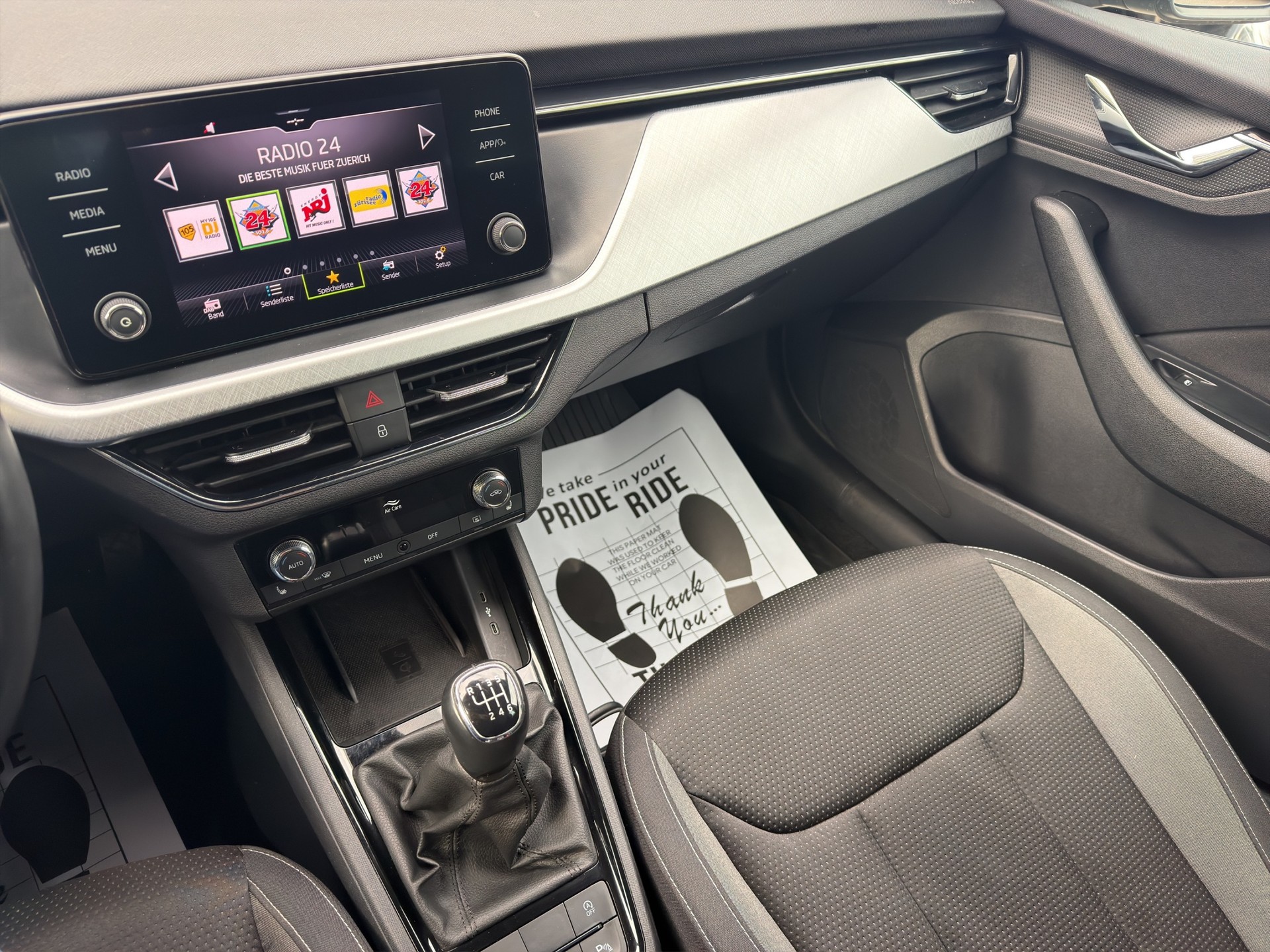 SKODA Kamiq 1.0 TSI Tour-image-11