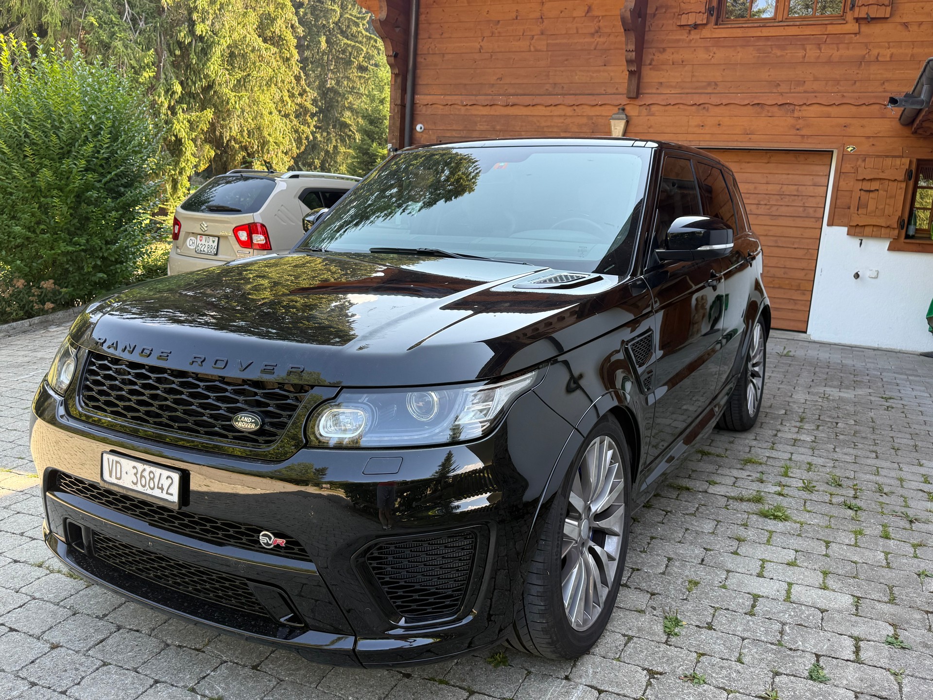 LAND ROVER 5.0 V8 SC SVR-image-3