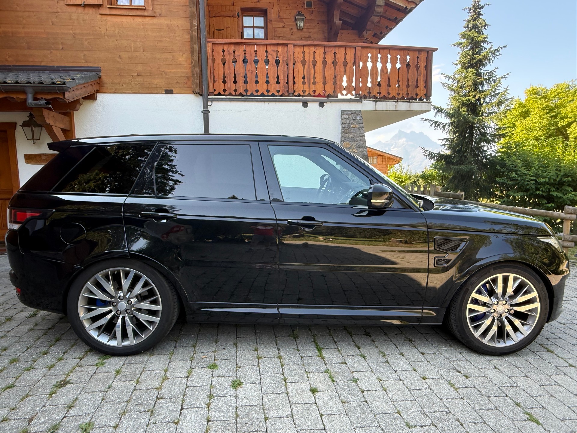LAND ROVER 5.0 V8 SC SVR-image-4
