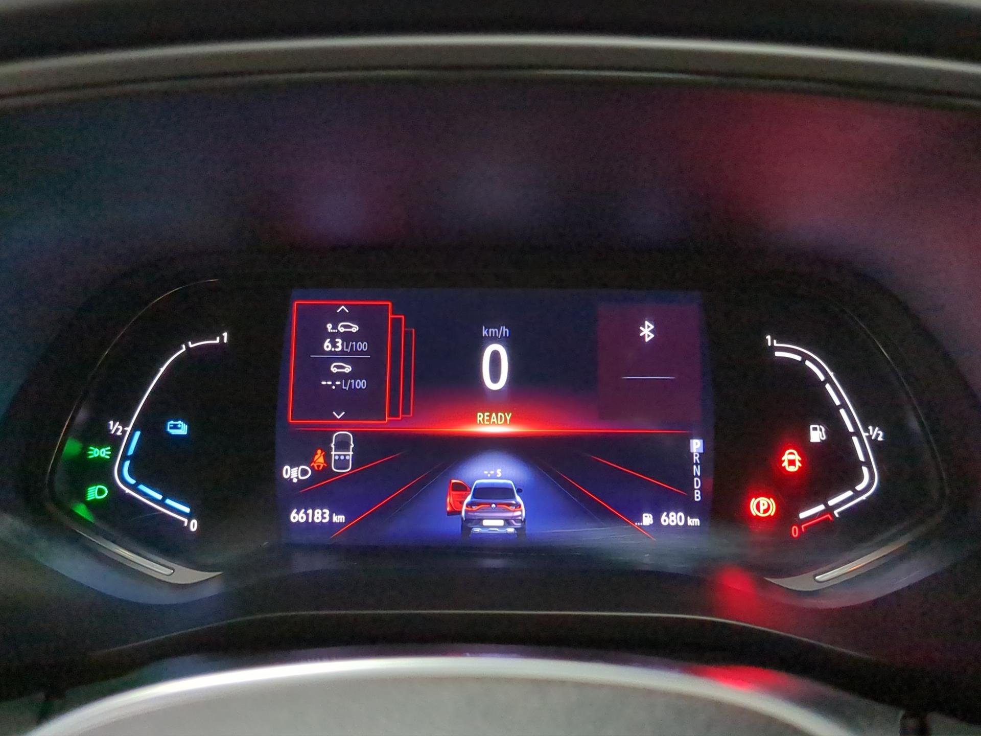 RENAULT Arkana 1.6 E-Tech Zen-image-10