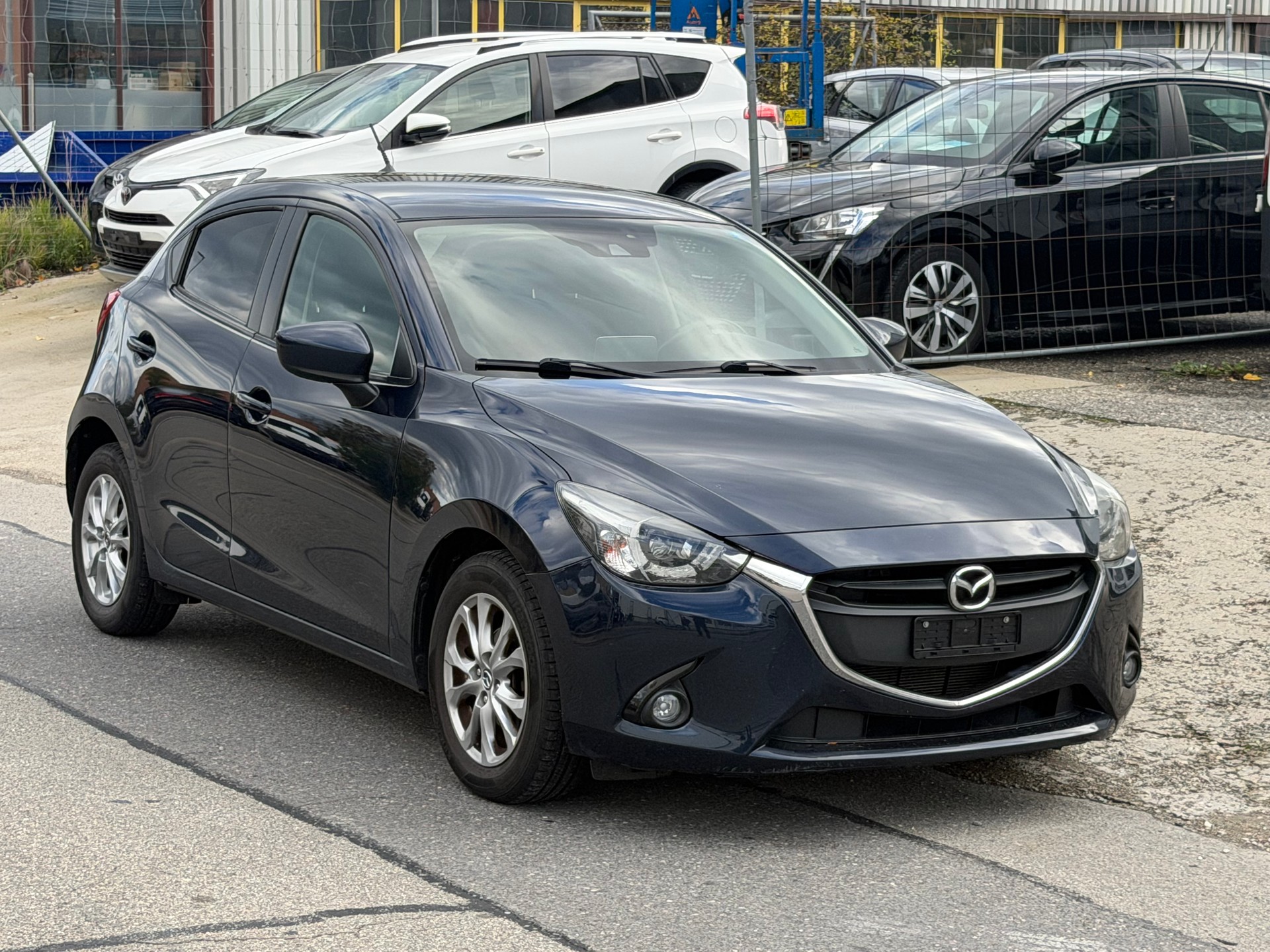 MAZDA 2 1.5i 16V Skyactiv-G Ambition Drive-image-2