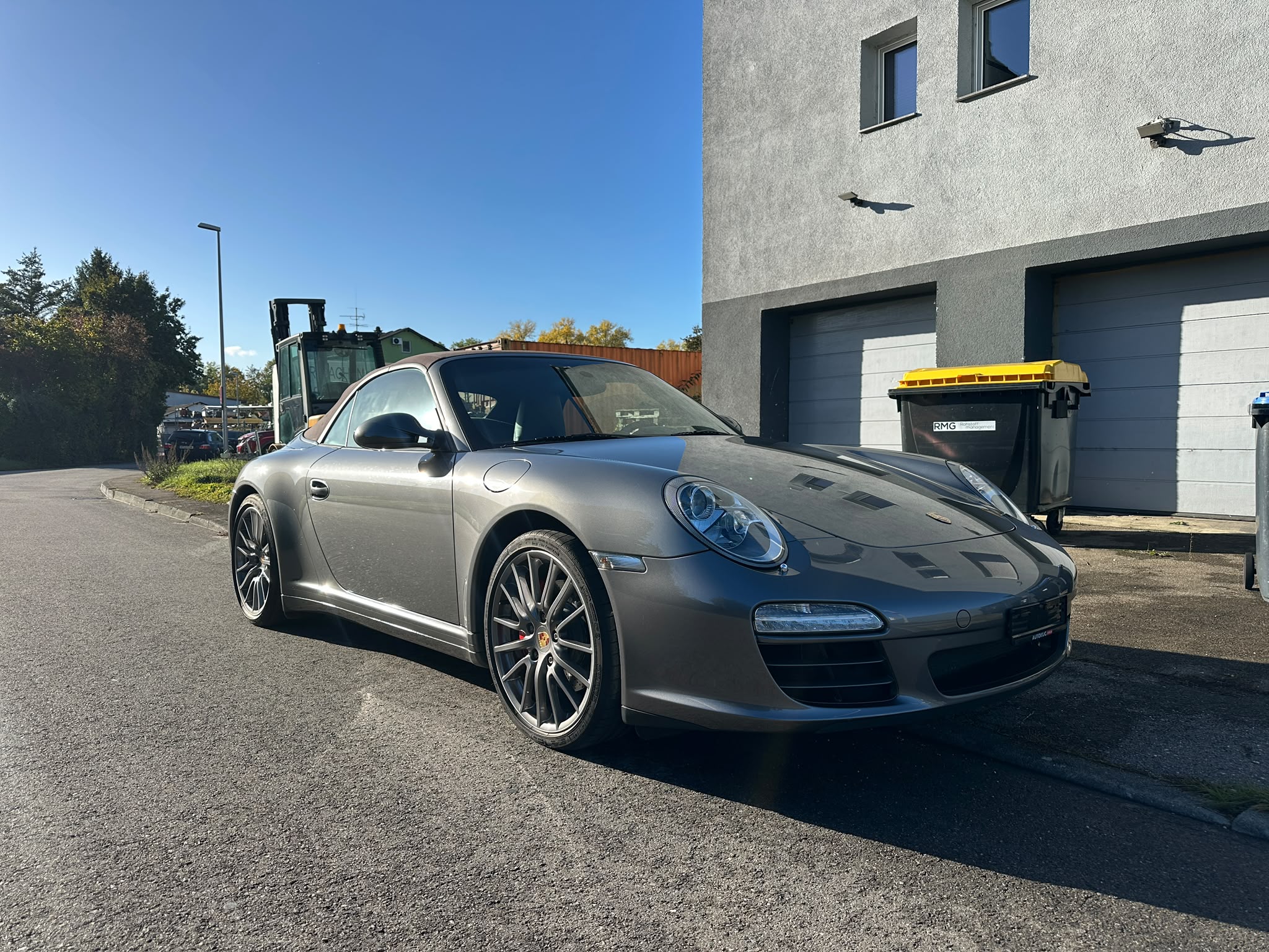 Car photo