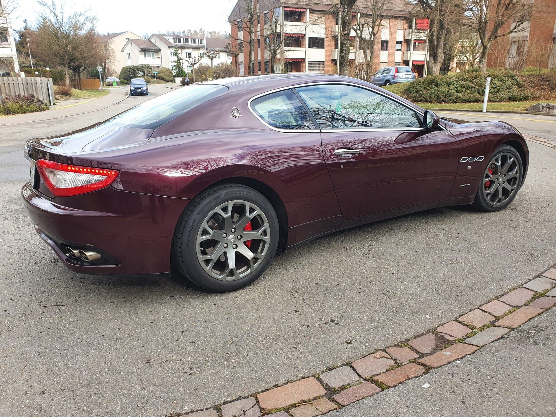 MASERATI GranTurismo Automatica-image-1