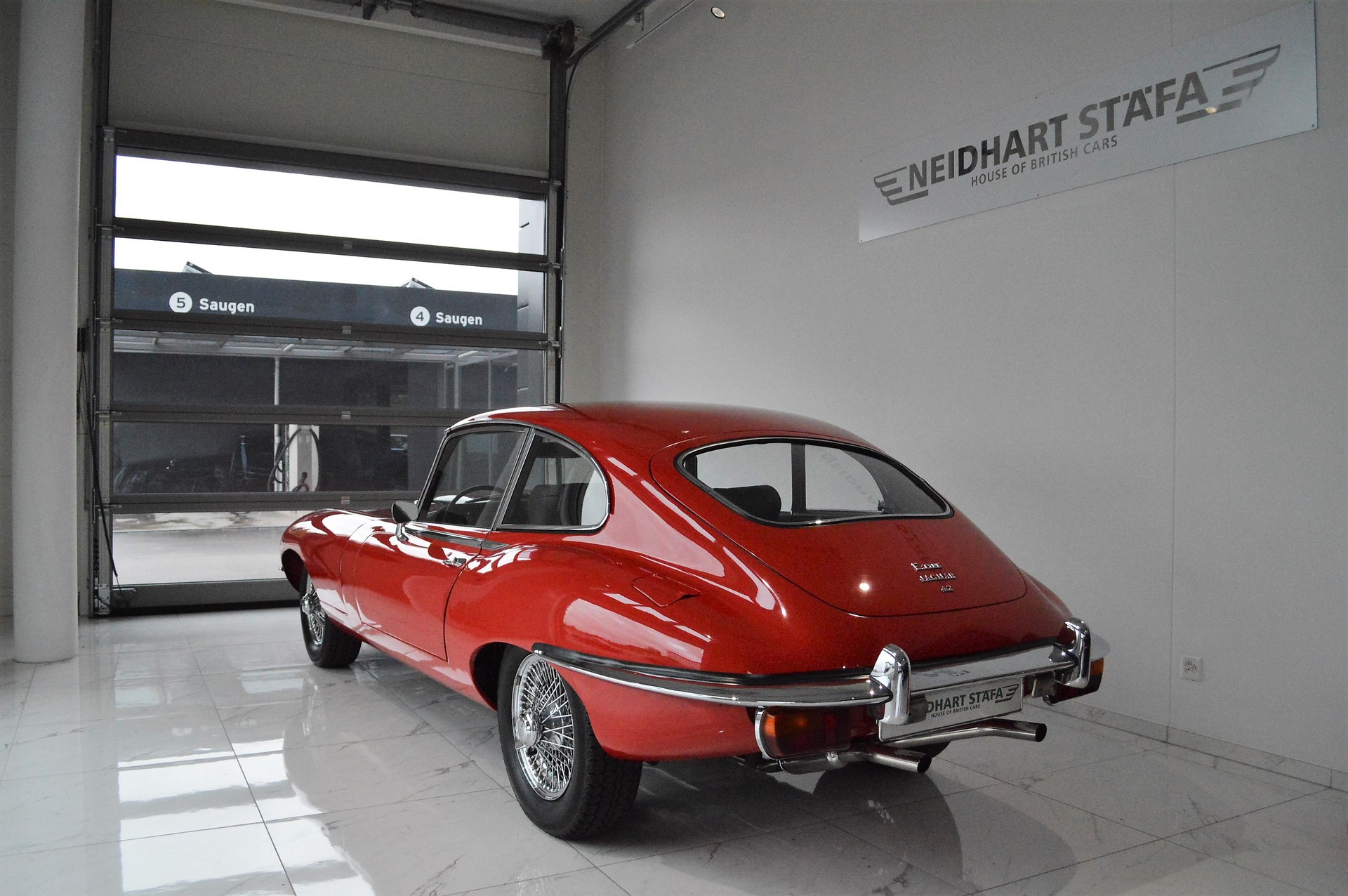 JAGUAR E-Type 4.2L Serie 2 Coupé-image-3