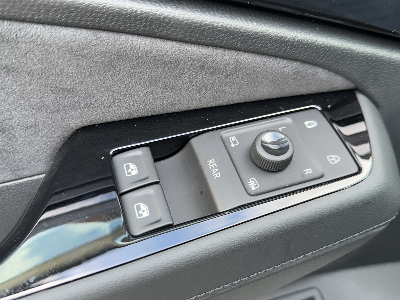 VW ID.7 Pro 77 kWh Pro-image-10