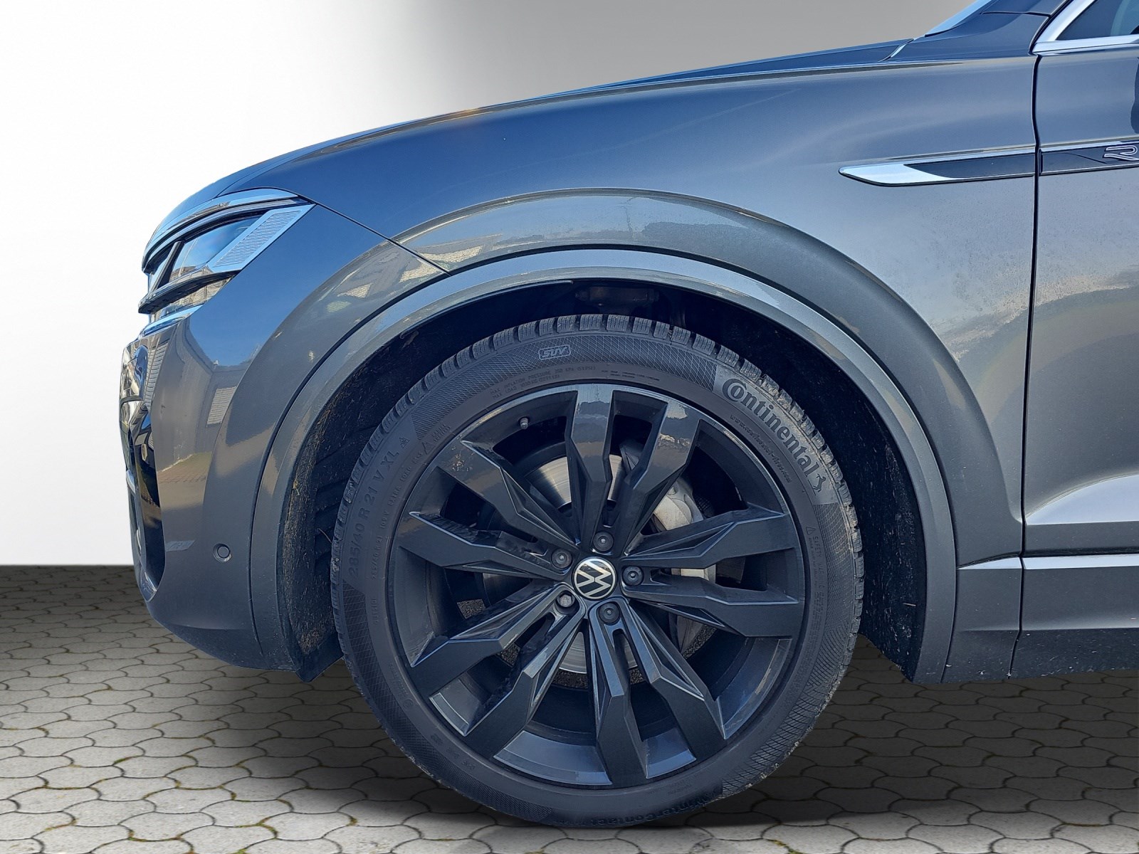 VW Touareg 3.0 TDI R Line-image-14