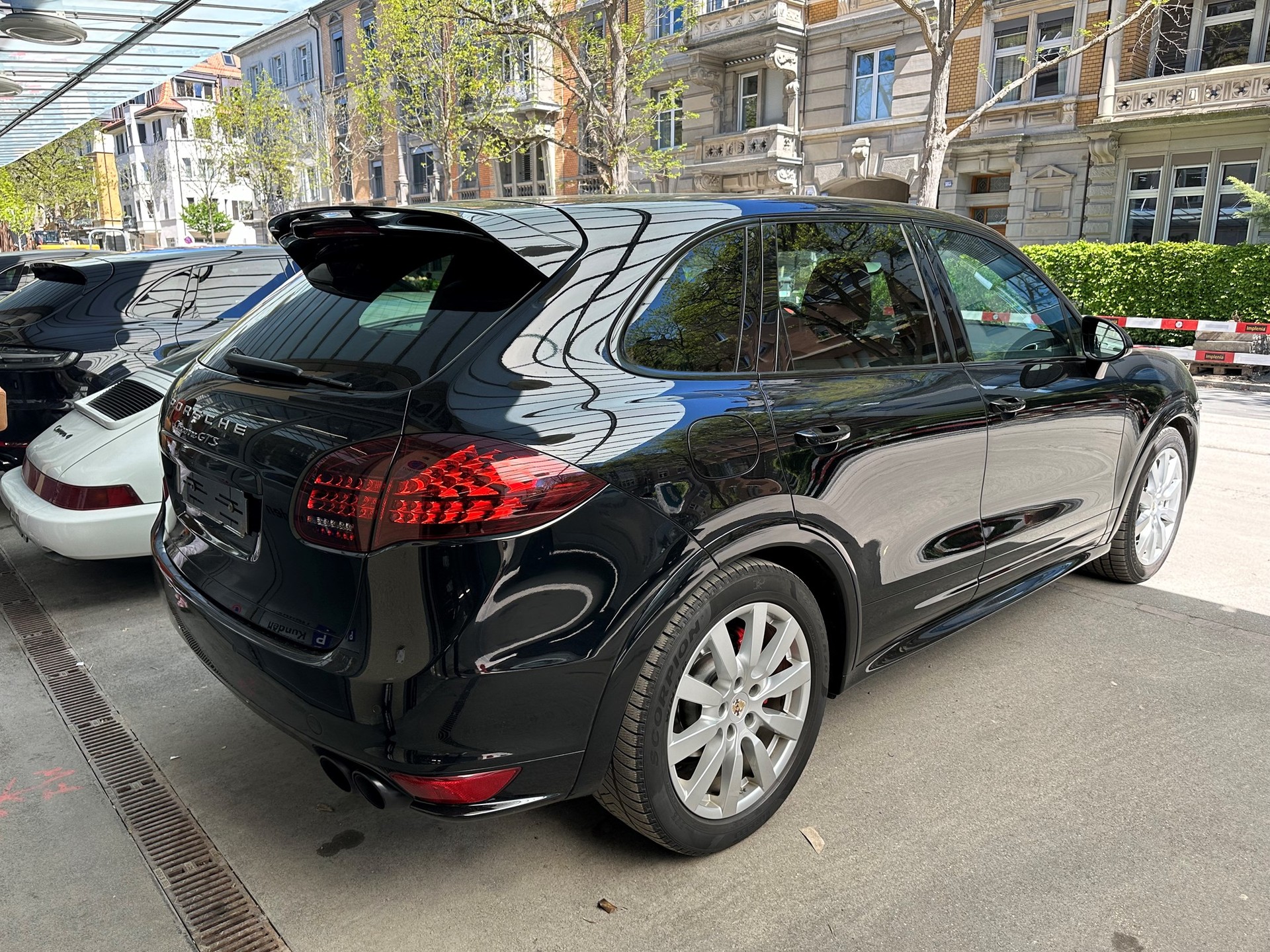 PORSCHE Cayenne GTS (Porsche Approved bis 10.02.2028)-image-0