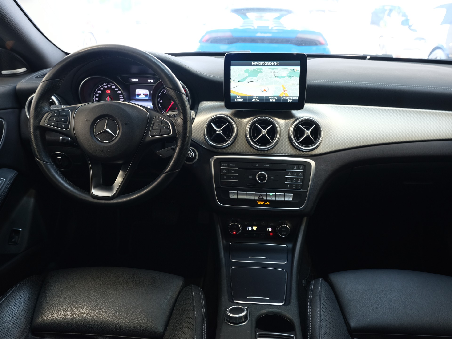 MERCEDES-BENZ CLA Shooting Brake 220 d Urban 4Matic 7G-DCT-image-14