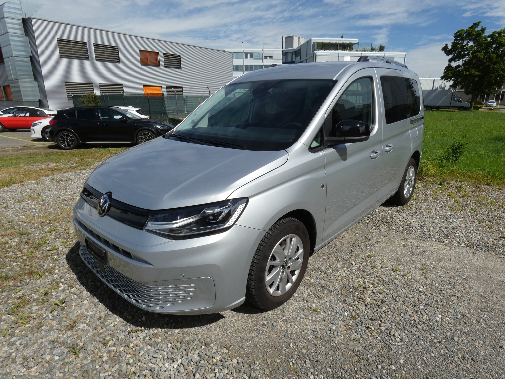 VW CADDY 1.5 TSI DSG Liberty-showroom-element-1