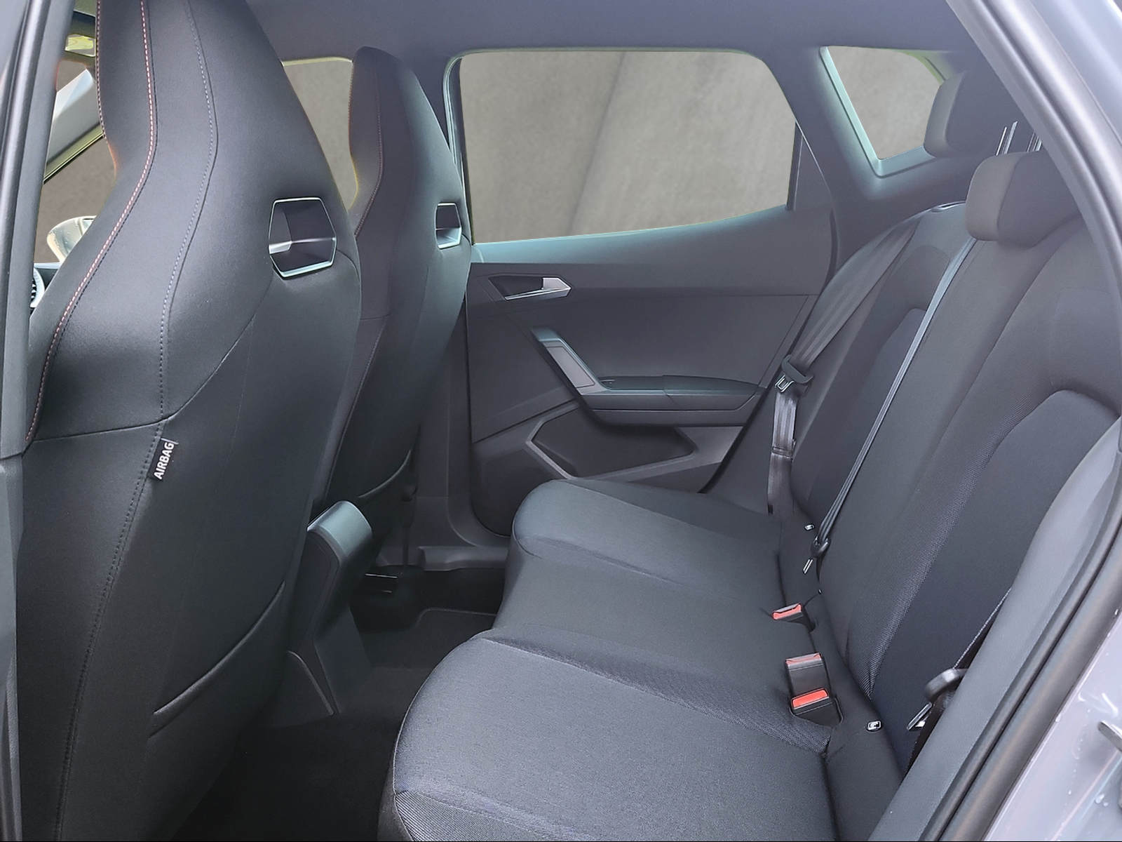 SEAT Arona 1.5 Eco TSI FR Limited Edition DSG-image-10