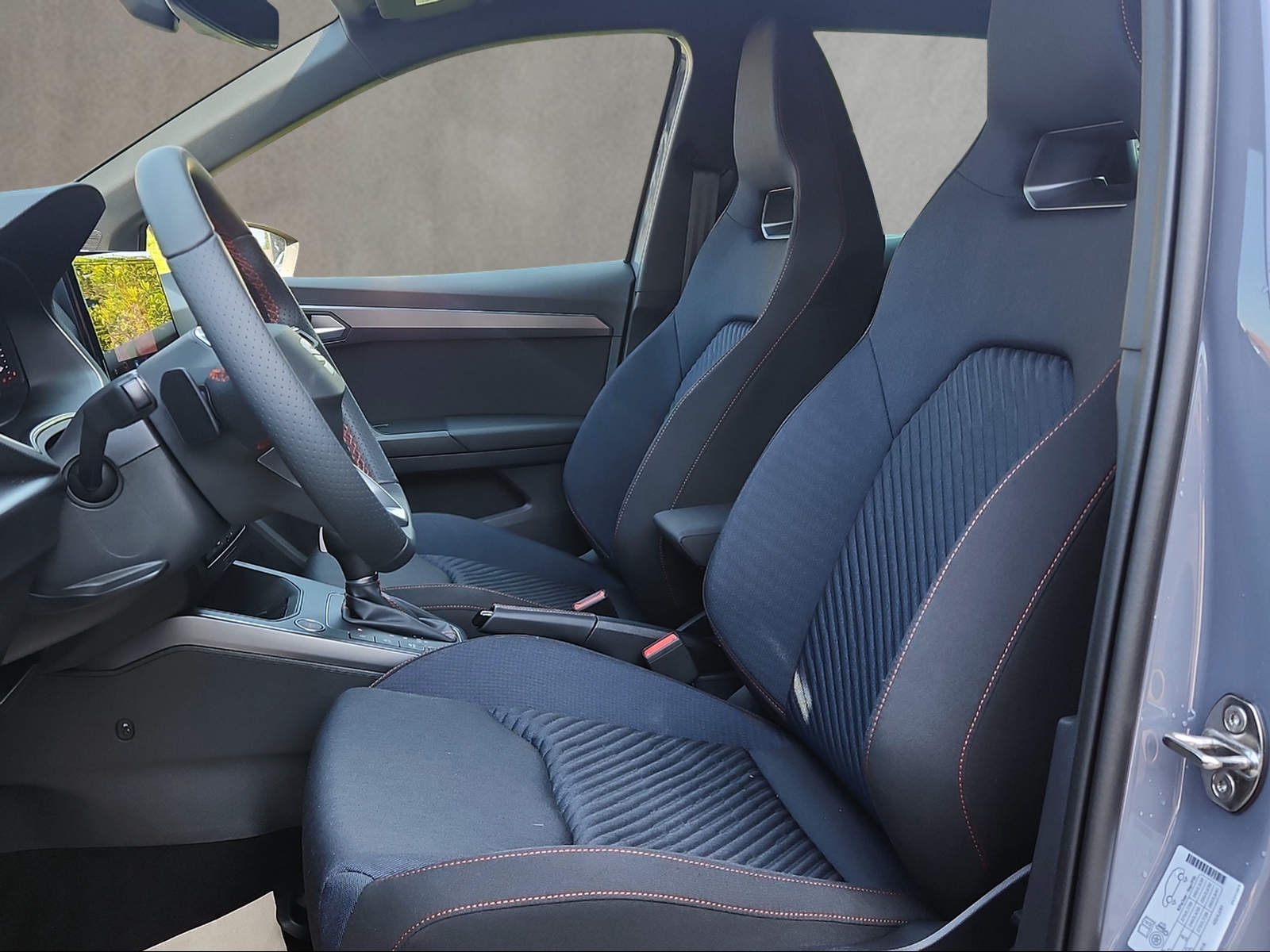 SEAT Arona 1.5 Eco TSI FR Limited Edition DSG-image-9