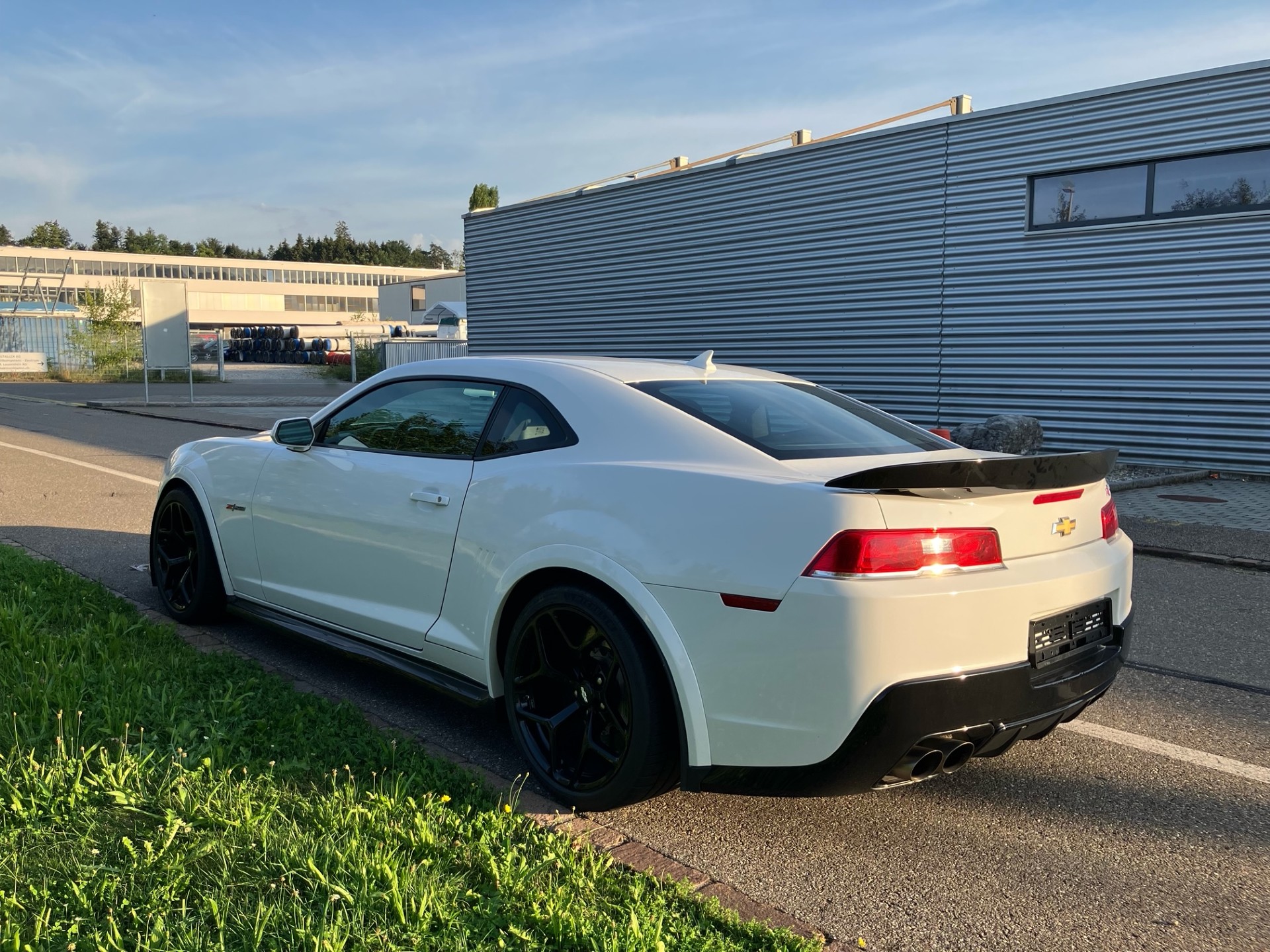 CHEVROLET Camaro Z28-image-3