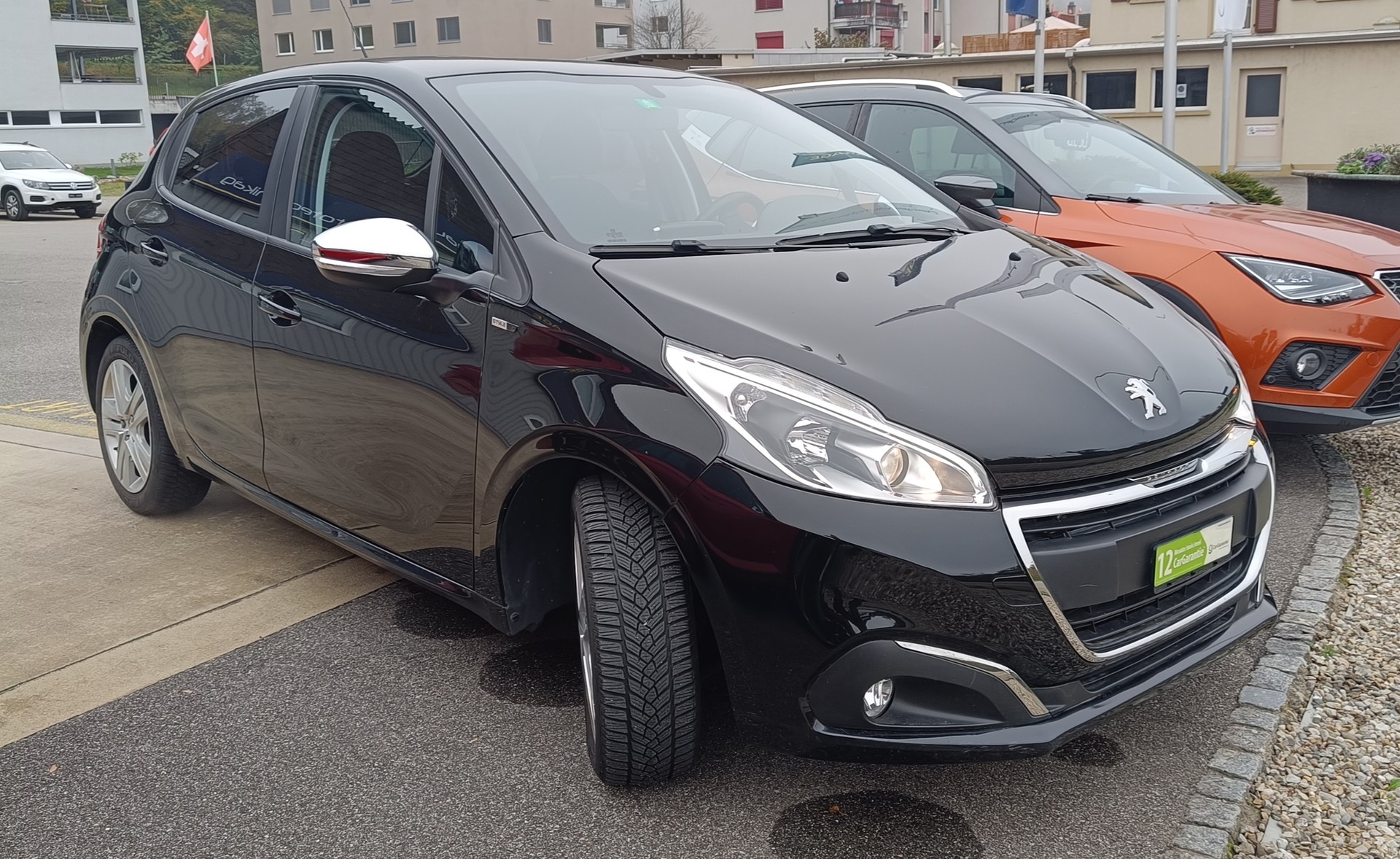 PEUGEOT 208 1.2 PureTech Style EAT6-image-3