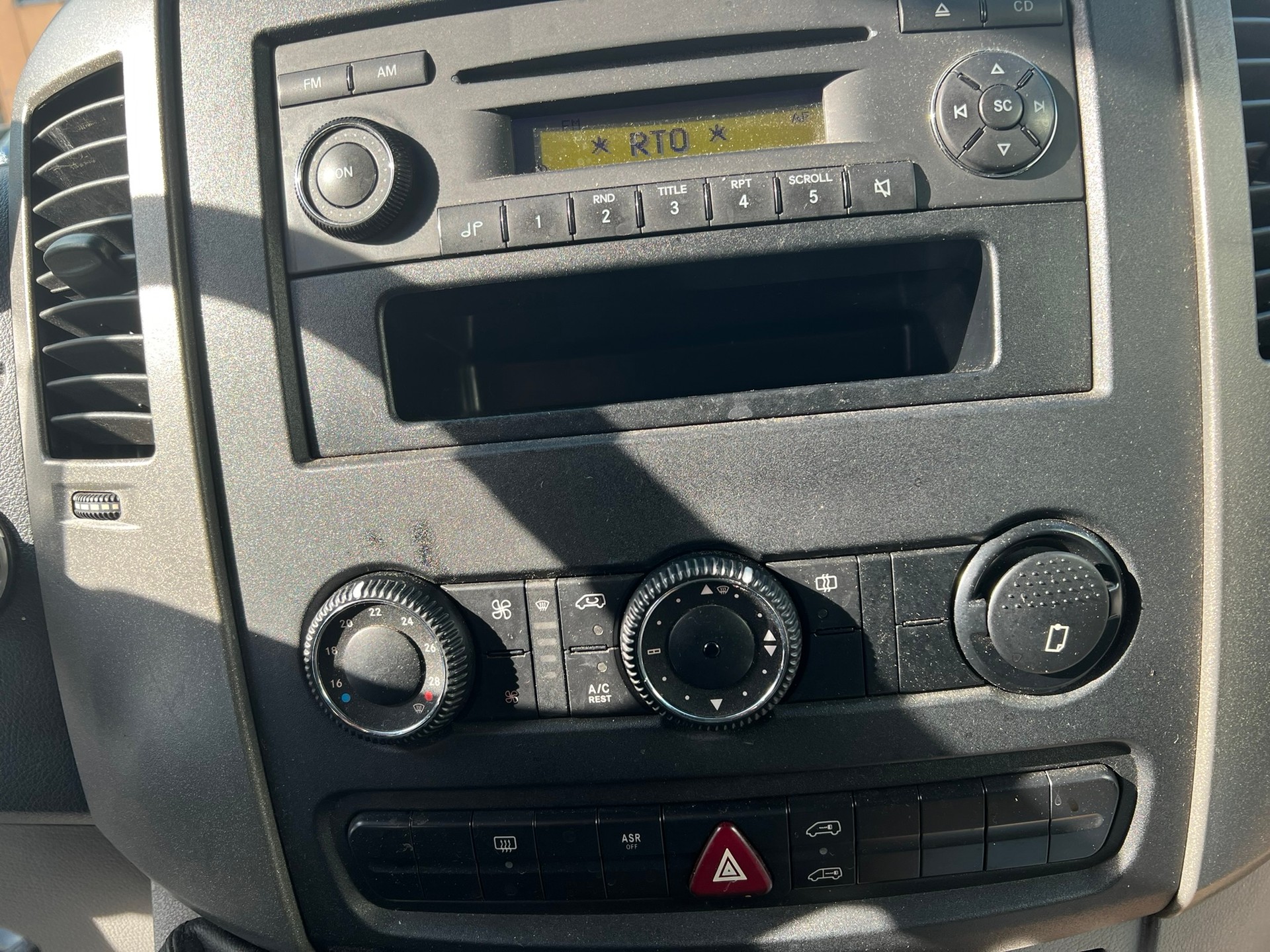 VW Crafter 35 2.5 BlueTDI 164 PS-image-7