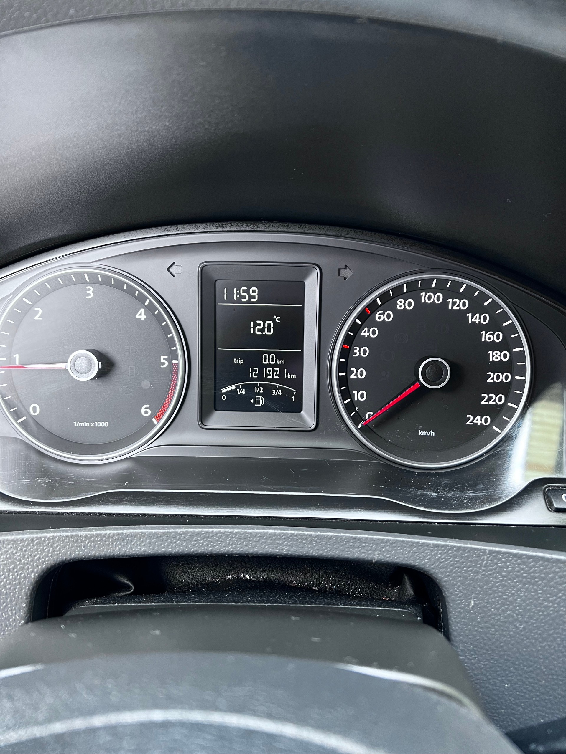 VW T5 2.0 TDI-image-6