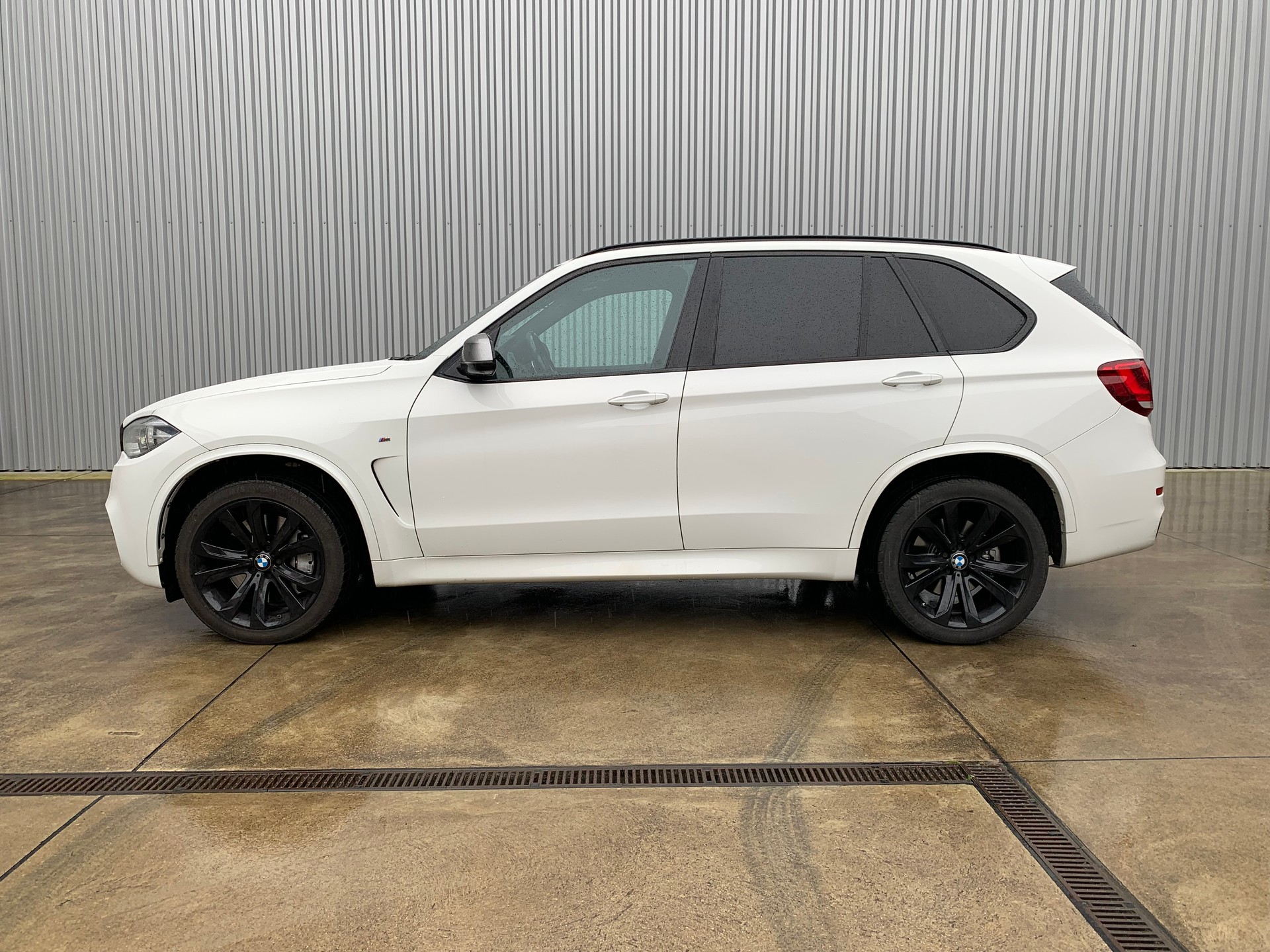 BMW X5 xDrive M50d Steptronic-image-1