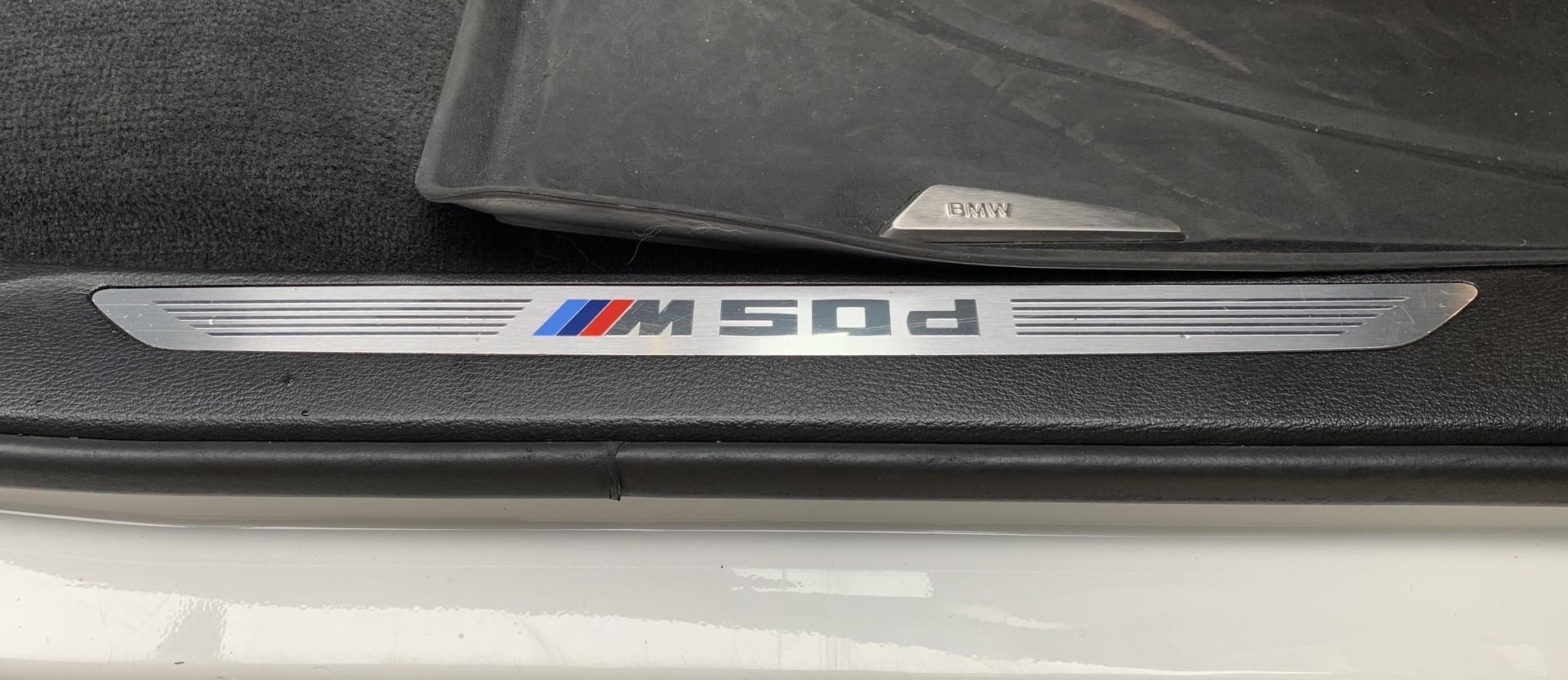 BMW X5 xDrive M50d Steptronic-image-14