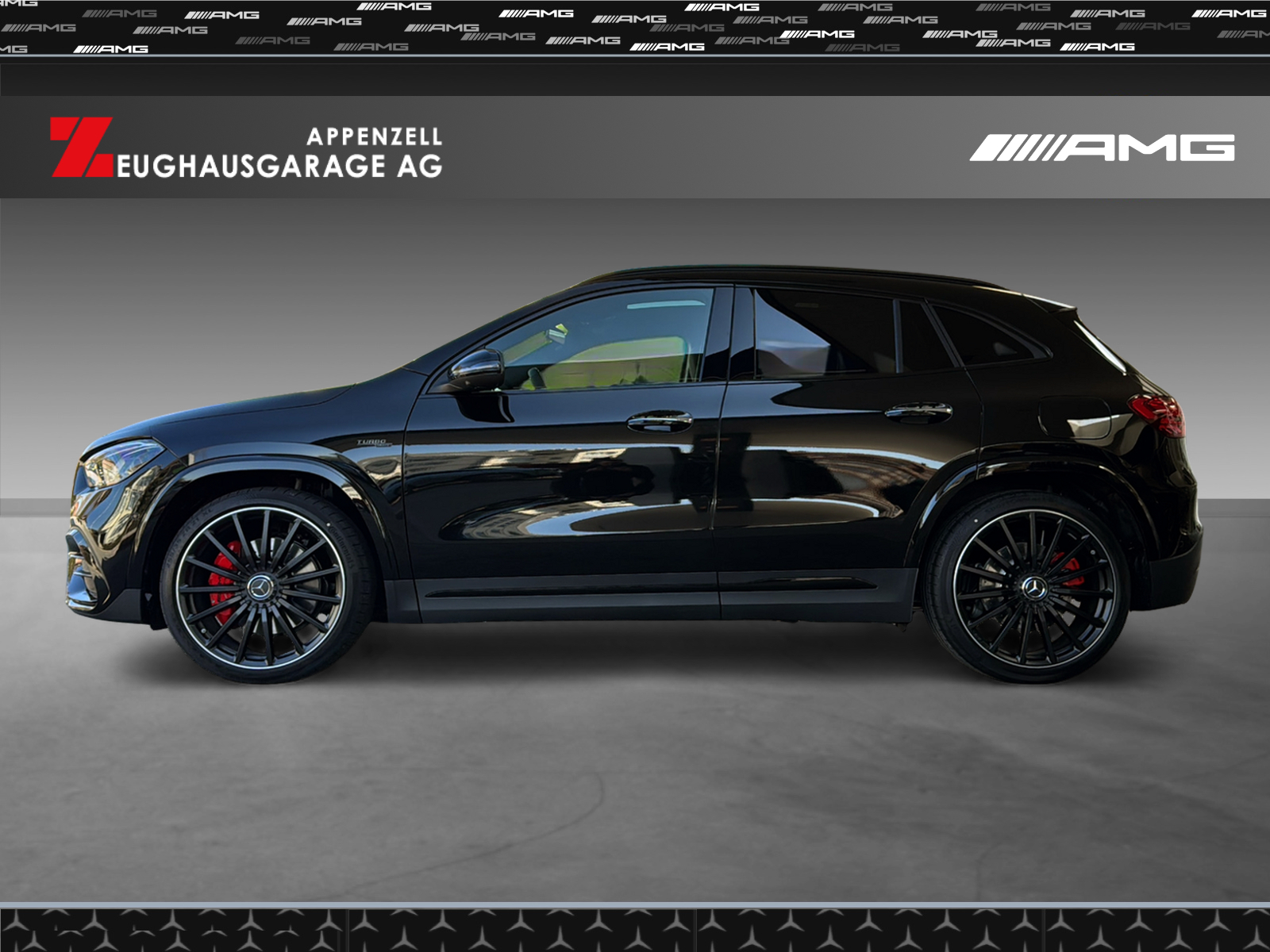 MERCEDES-BENZ GLA 35 4Matic-showroom-element-1