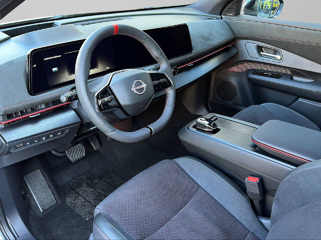 NISSAN Ariya Nismo 87 KWh e-4orce 435 PS-image-5