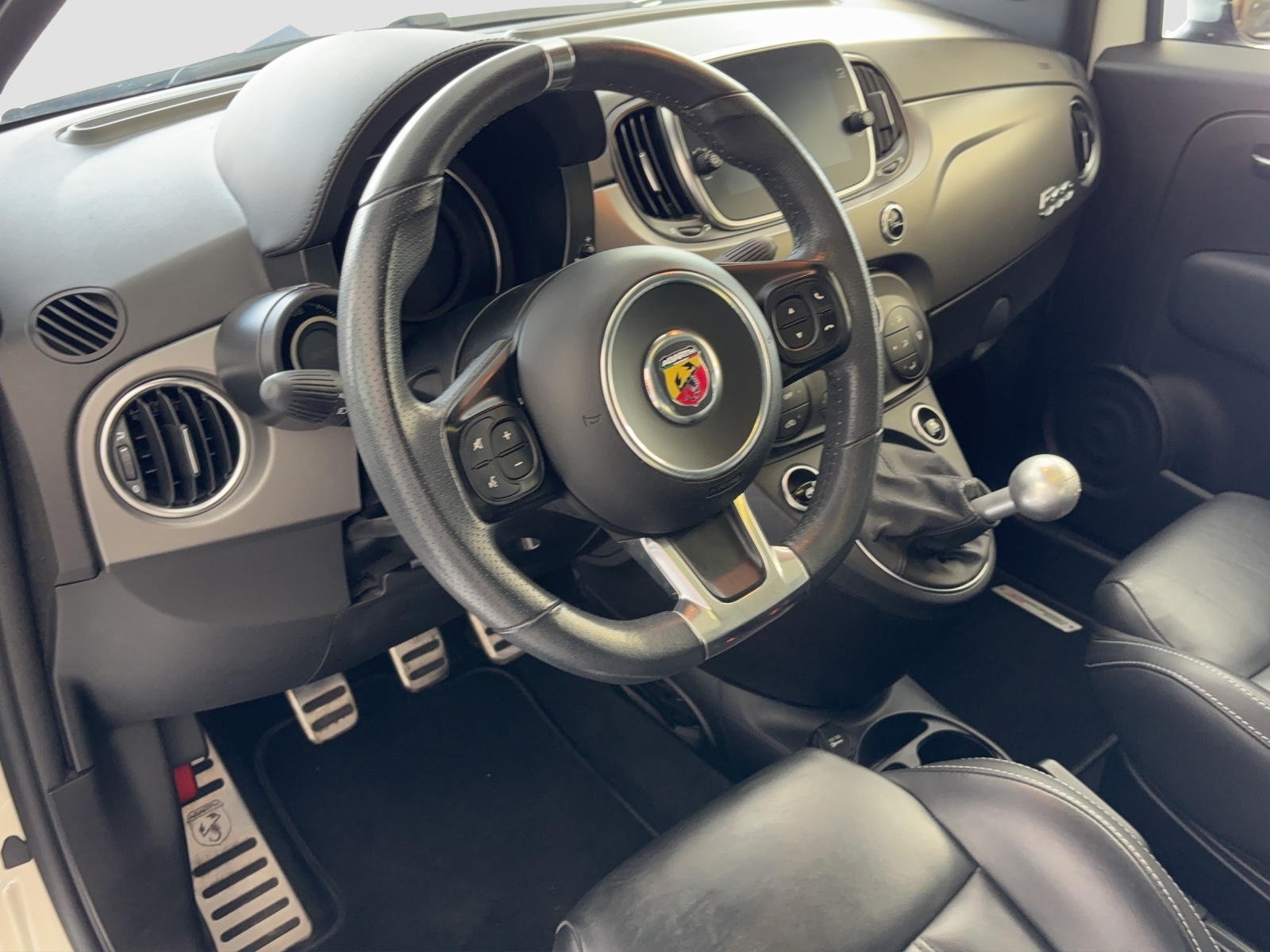 FIAT 500 Abarth 595 1.4 T-Jet 165 Turismo Abarth-image-11