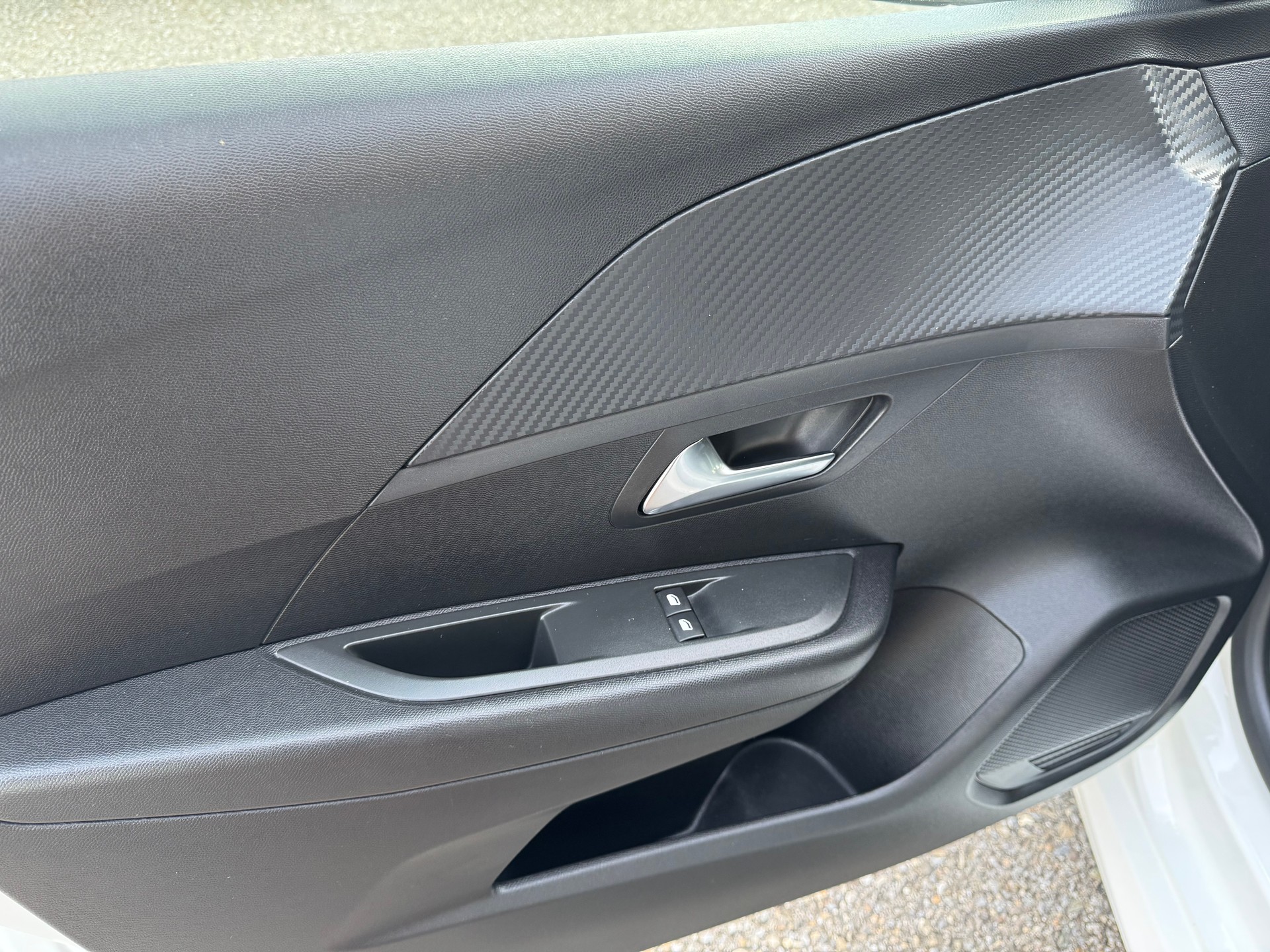 PEUGEOT 208 1.2 PureTech Active-image-5