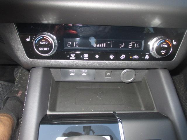 MITSUBISHI Outlander 2.4 PHEV Invite 4x4-image-9