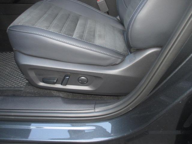 MITSUBISHI Outlander 2.4 PHEV Invite 4x4-image-8
