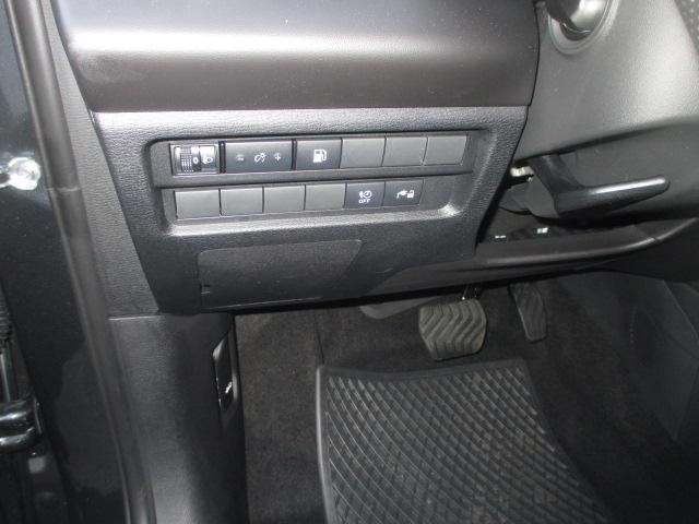 MITSUBISHI Outlander 2.4 PHEV Invite 4x4-image-11