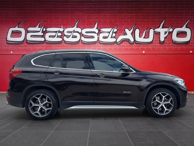 BMW X1 xDrive 25i xLine Steptronic-image-7