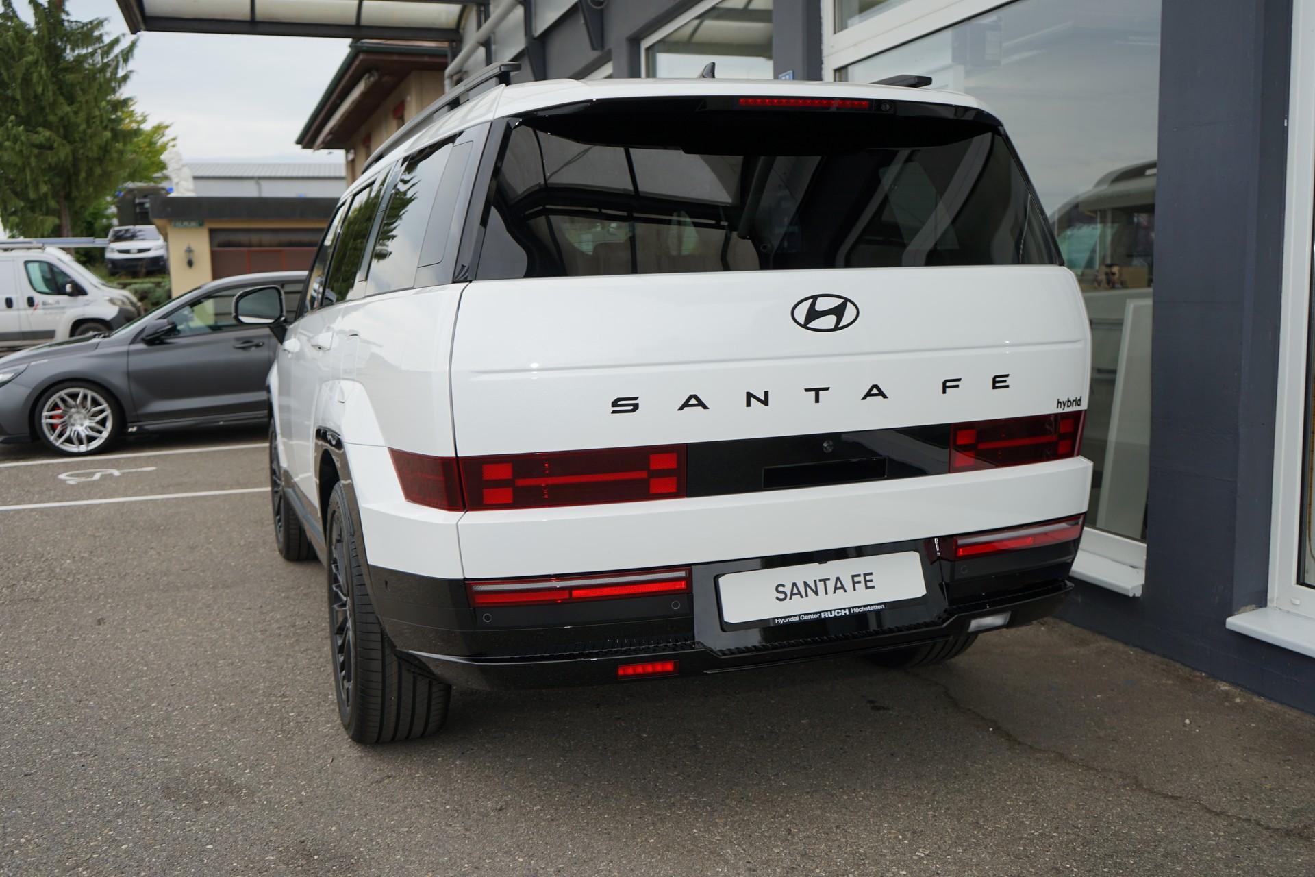 HYUNDAI Santa Fe 1.6 T-GDi HEV Calligraphy 4WD Automatic-image-7