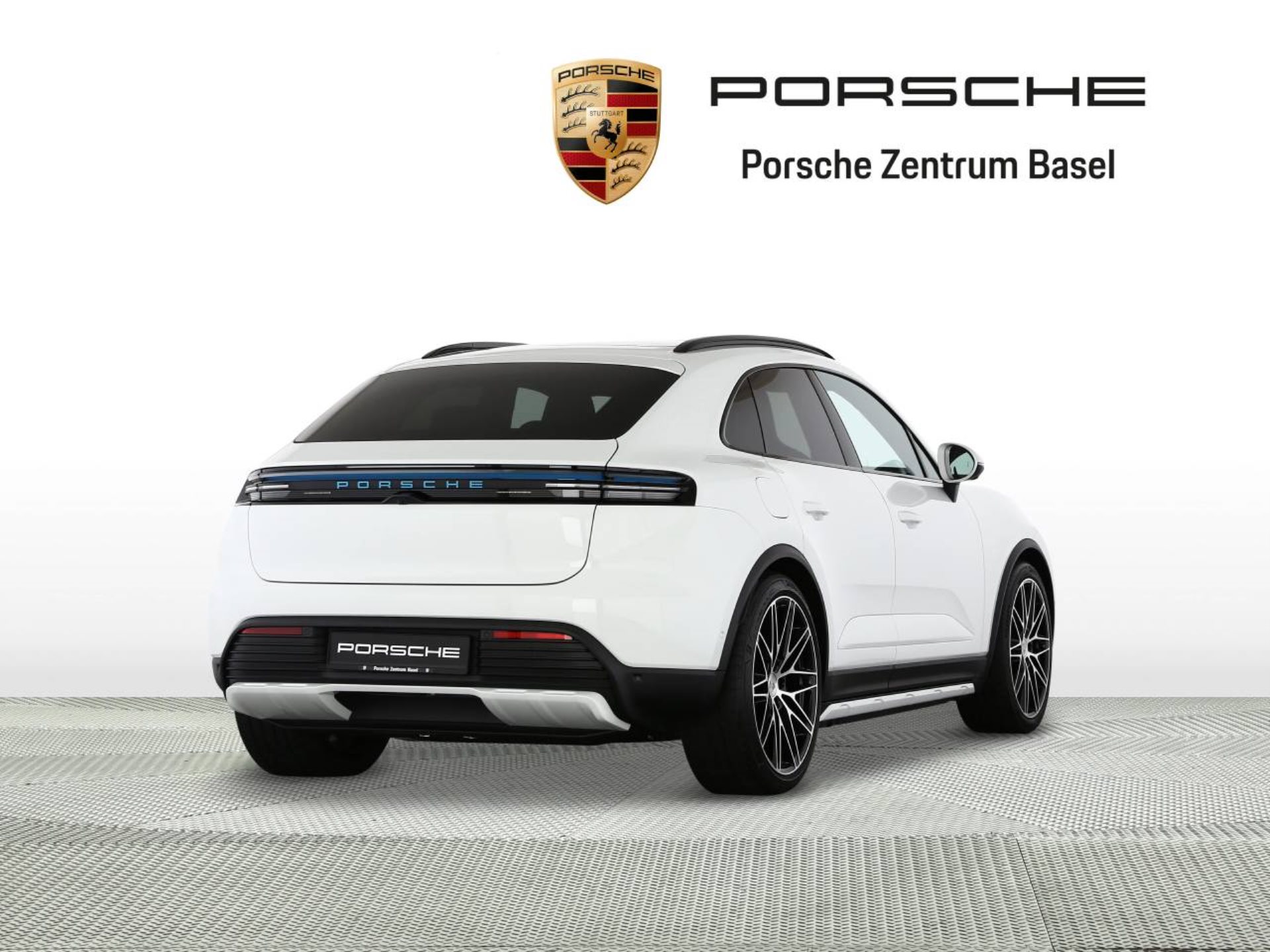 PORSCHE Macan 4S-showroom-element-2
