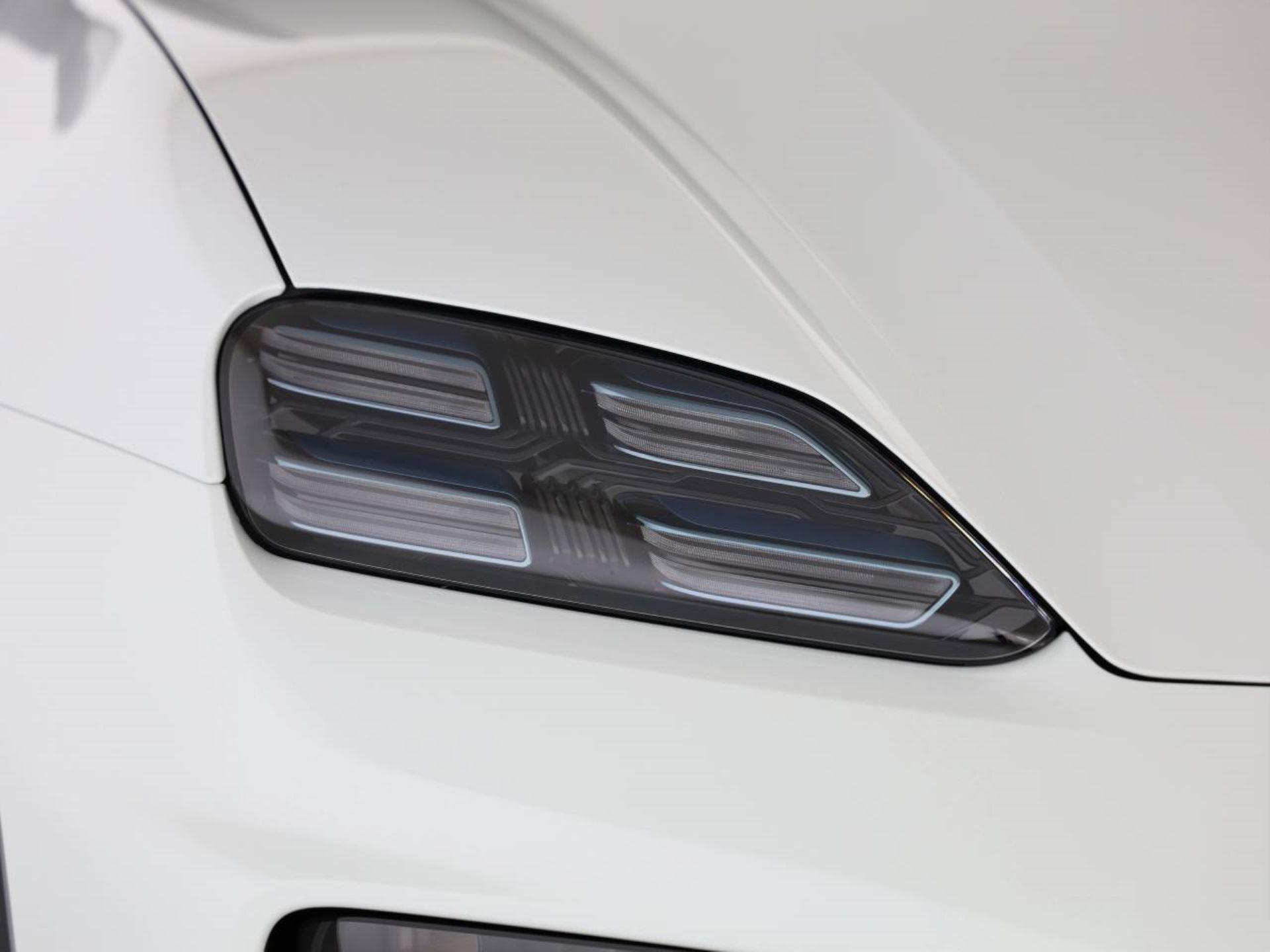 PORSCHE Macan 4S-image-18