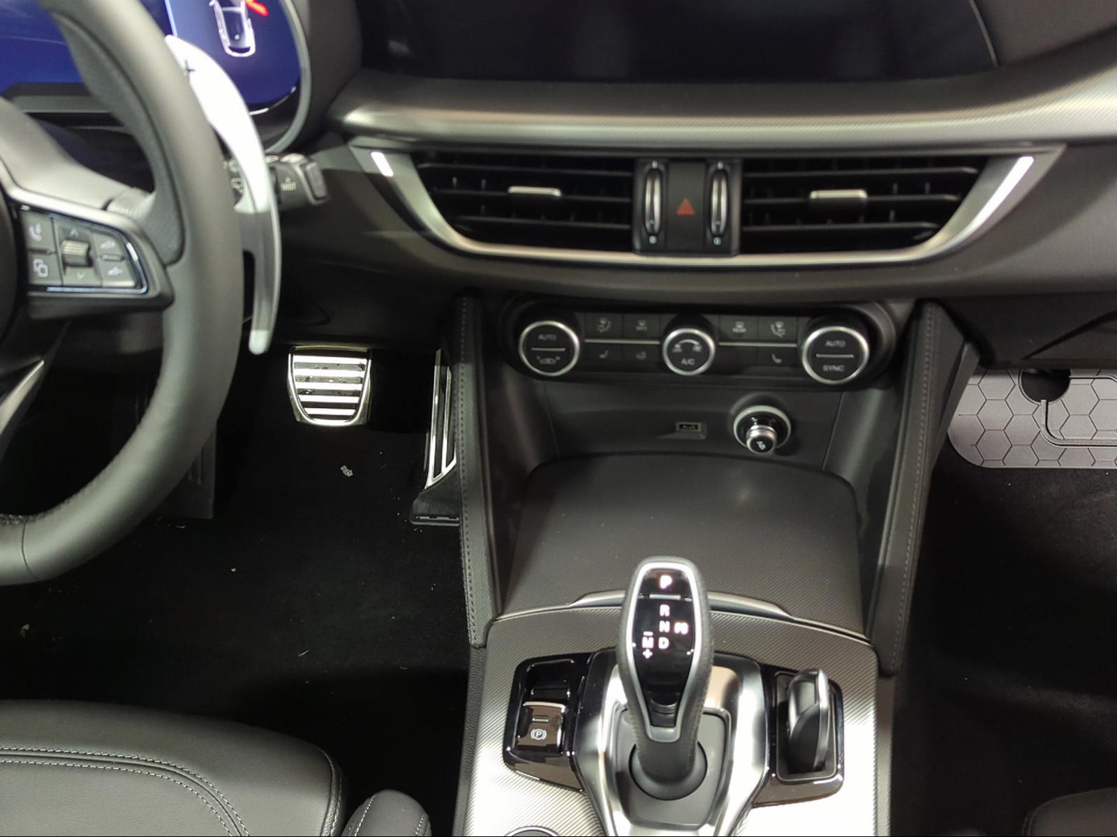 ALFA ROMEO Stelvio 2.0 Veloce Q4 AT8-image-10