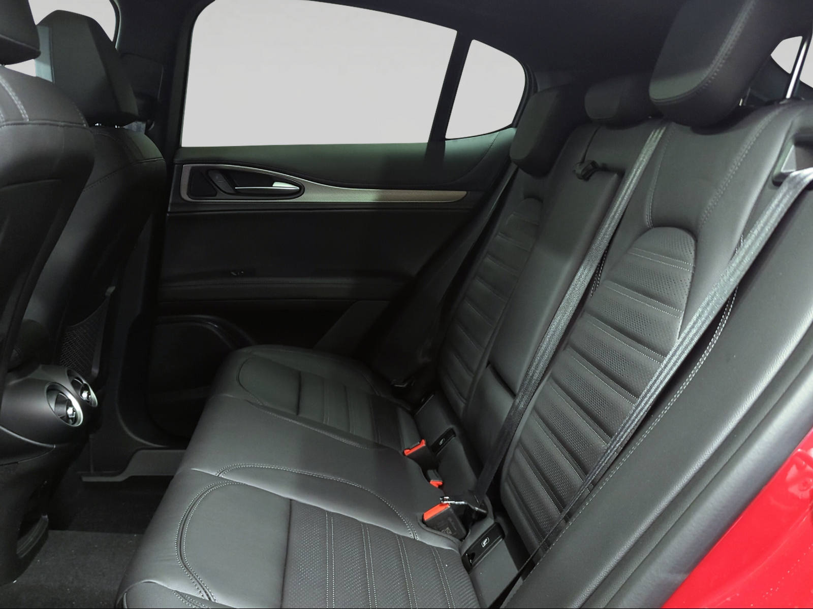 ALFA ROMEO Stelvio 2.0 Veloce Q4 AT8-image-8