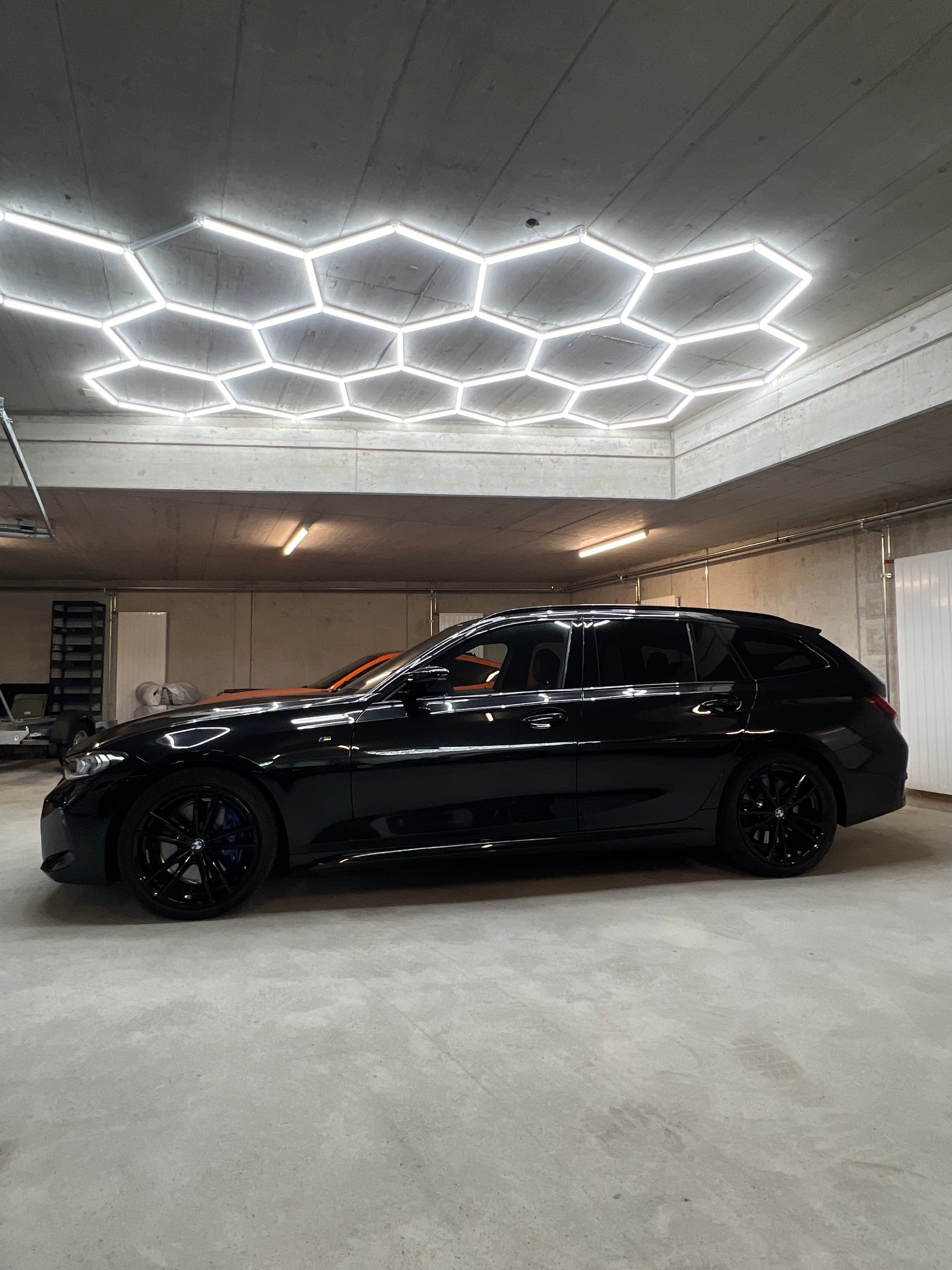 BMW M340i xDrive 48V Touring Steptronic-image-3