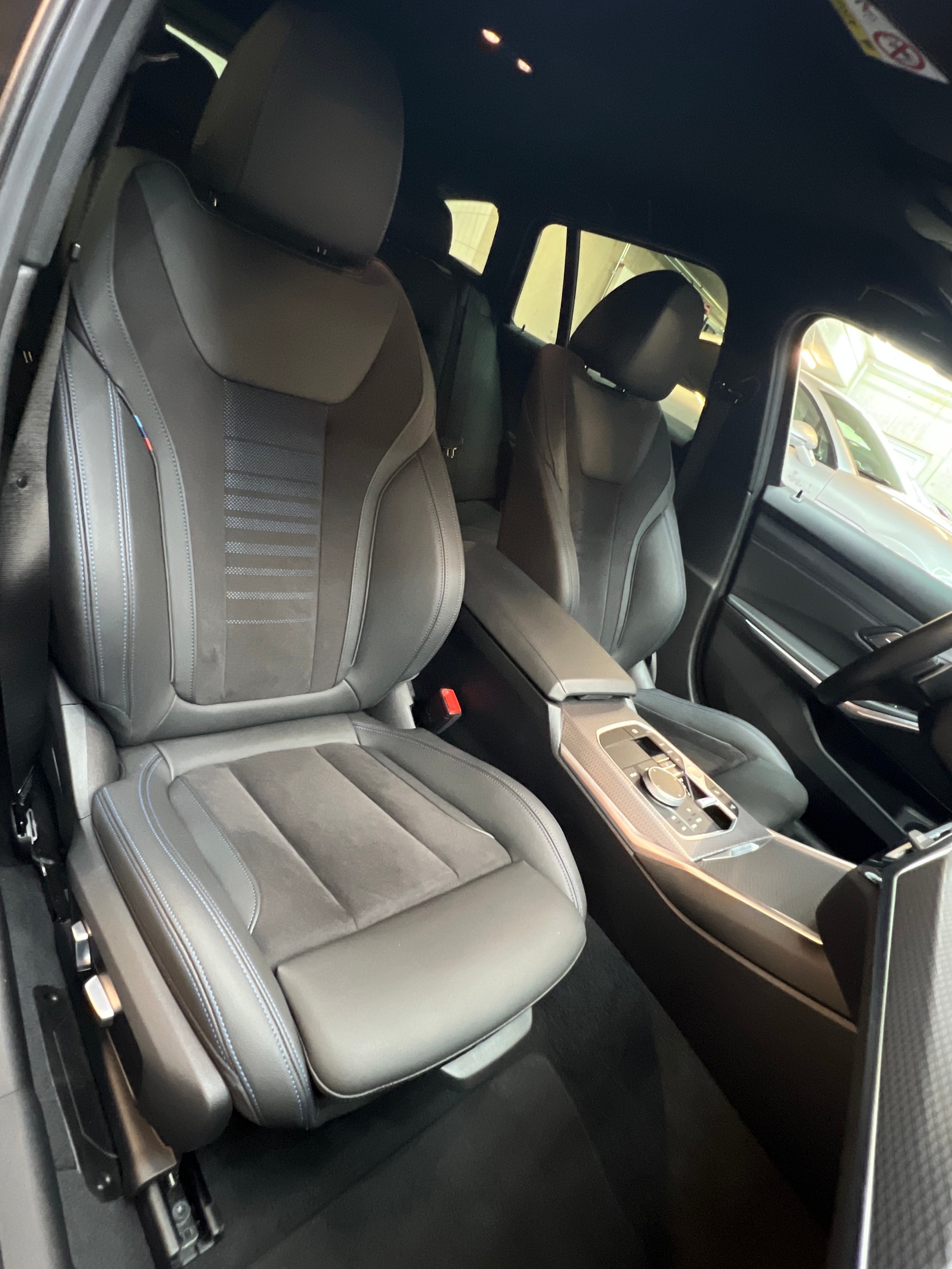 BMW M340i xDrive 48V Touring Steptronic-image-8