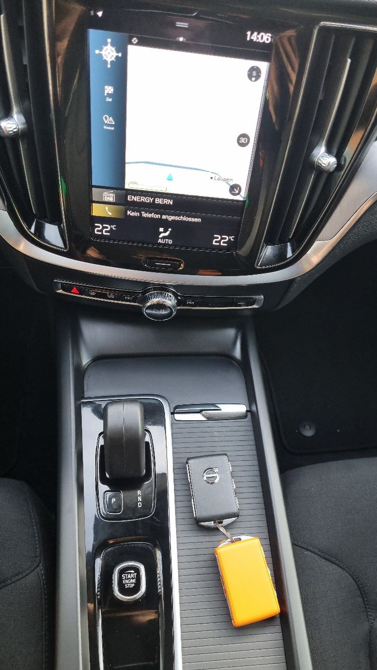 VOLVO V60 B3 Benzin Mild Hybrid Momentum Geartronic-image-12
