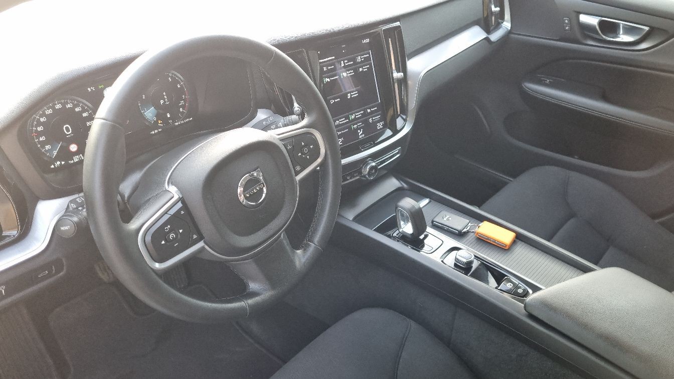 VOLVO V60 B3 Benzin Mild Hybrid Momentum Geartronic-image-10