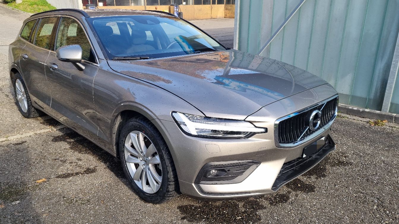 VOLVO V60 B3 Benzin Mild Hybrid Momentum Geartronic-image-2