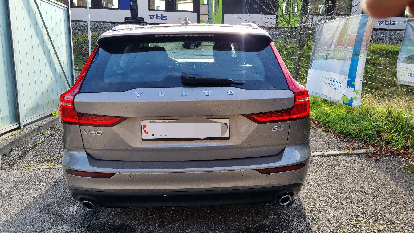 VOLVO V60 B3 Benzin Mild Hybrid Momentum Geartronic-image-3