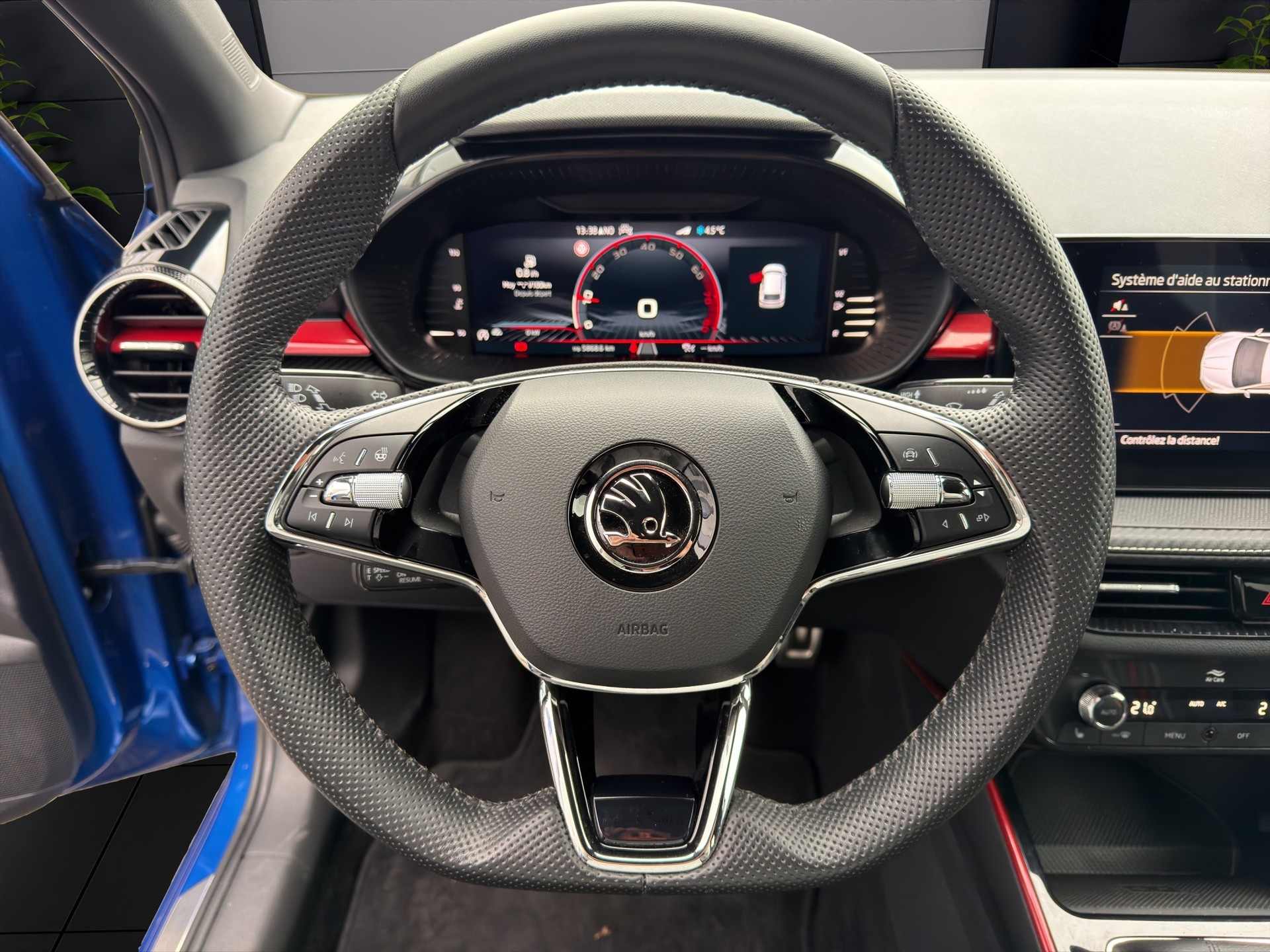 SKODA Fabia 1.0 TSI Monte Carlo-image-9