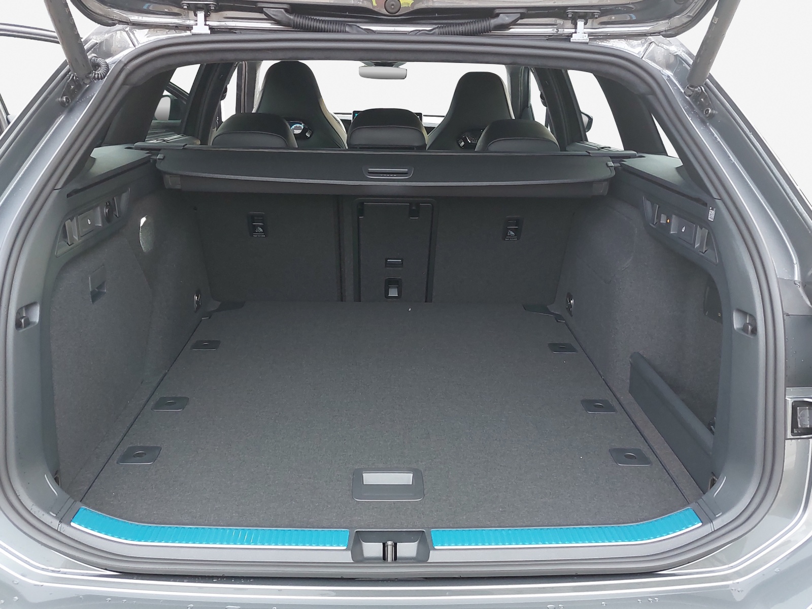 VW Passat Variant 2.0 TDI evo R-Line 4 Motion DSG-image-12