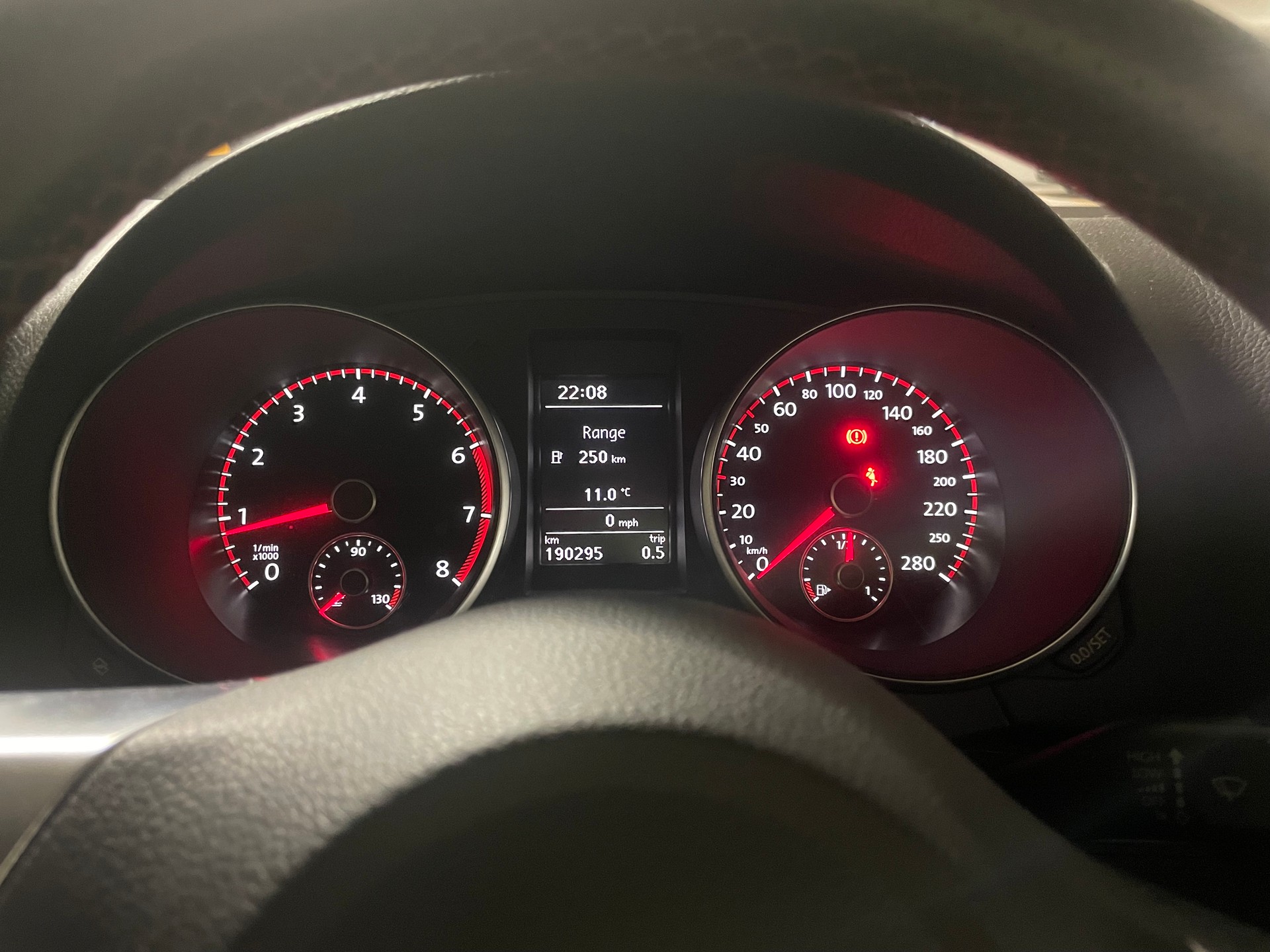 VW Golf 2.0 TSI GTI-image-4