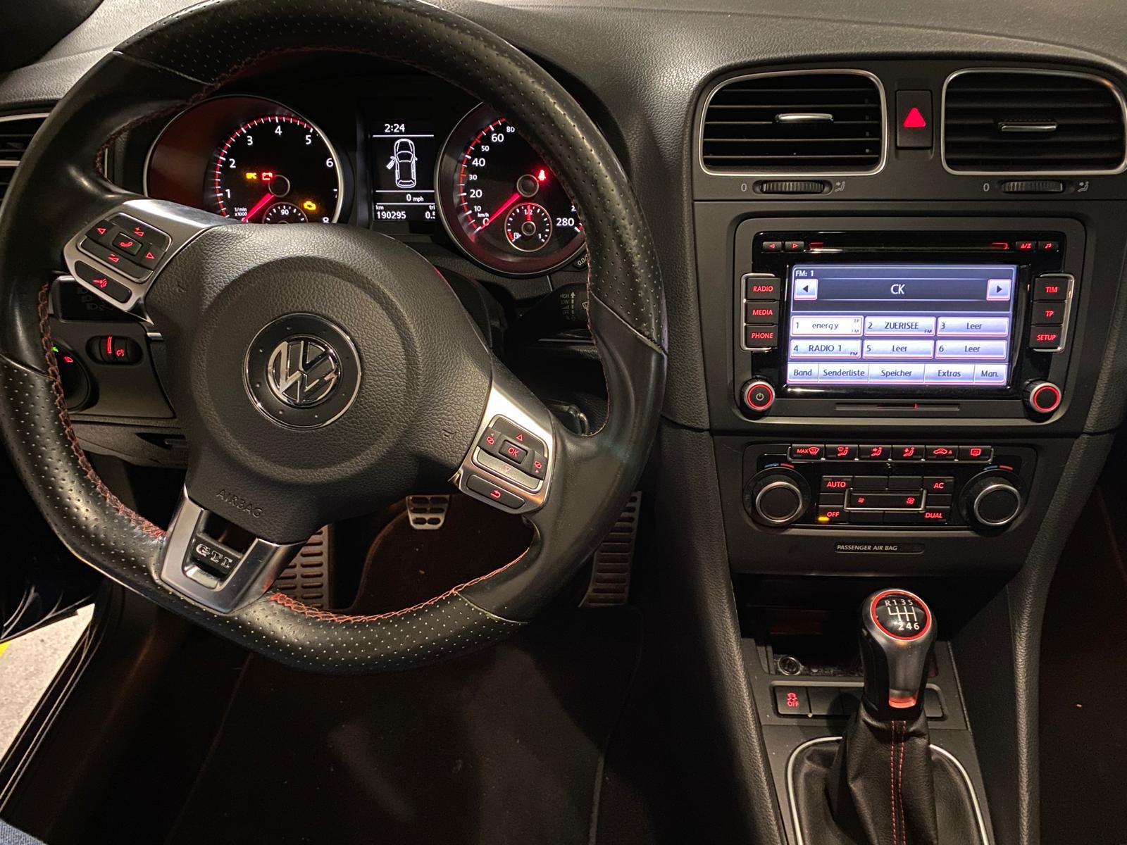 VW Golf 2.0 TSI GTI-image-3