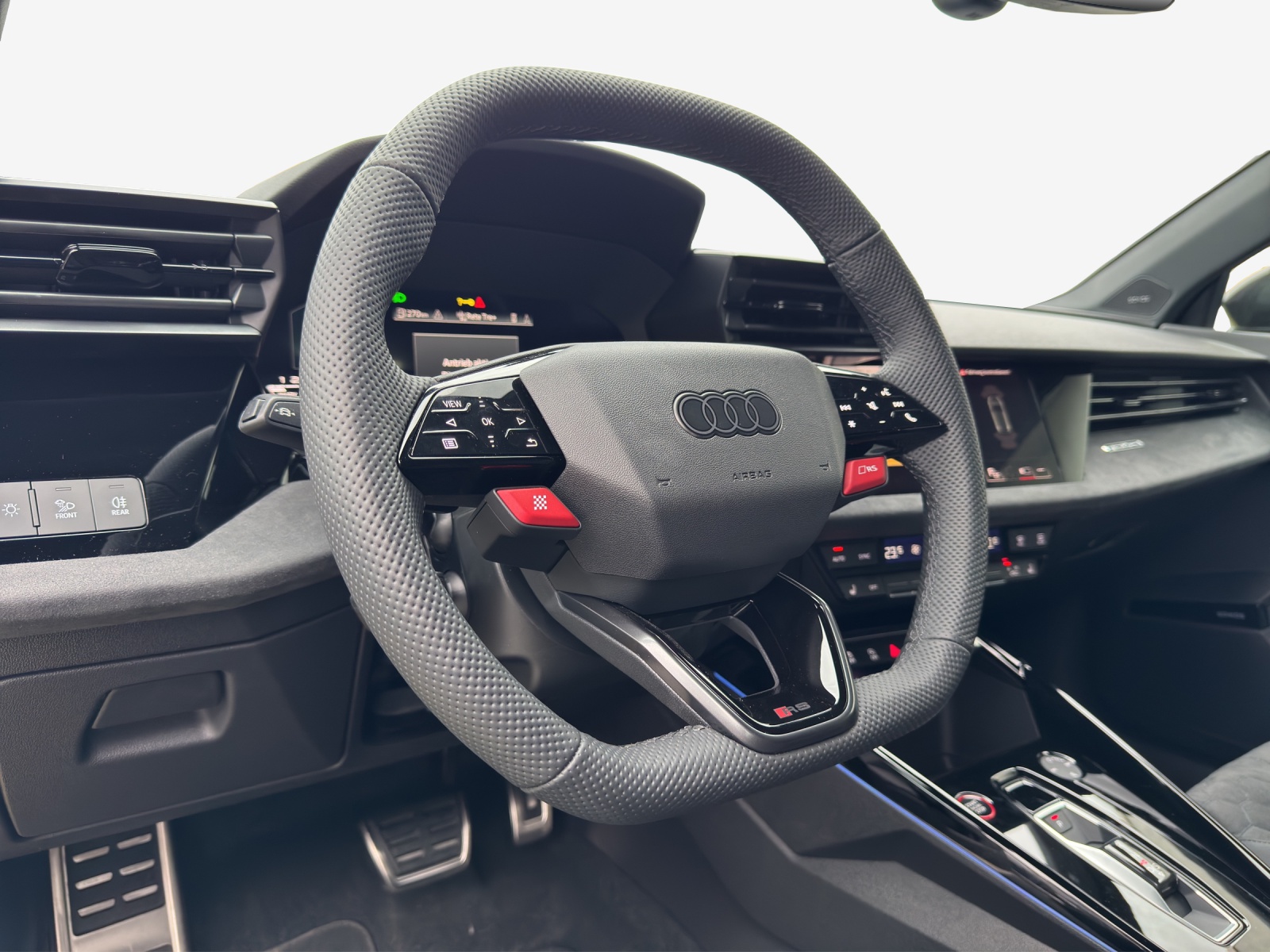 AUDI RS3 Sportback 2.5 TSI quattro S-tronic-image-9