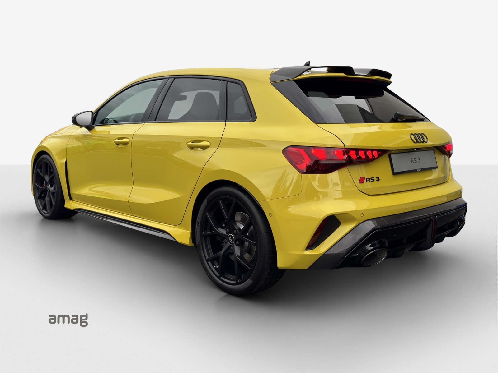 AUDI RS3 Sportback 2.5 TSI quattro S-tronic-image-2